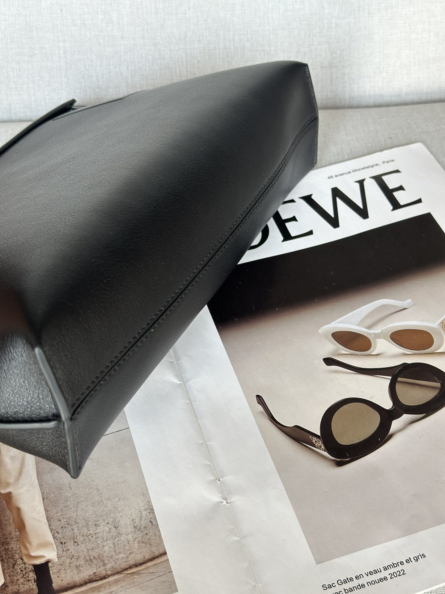L0ew* T Pouch in satin calfskin 29.5x6.5x20.5cm