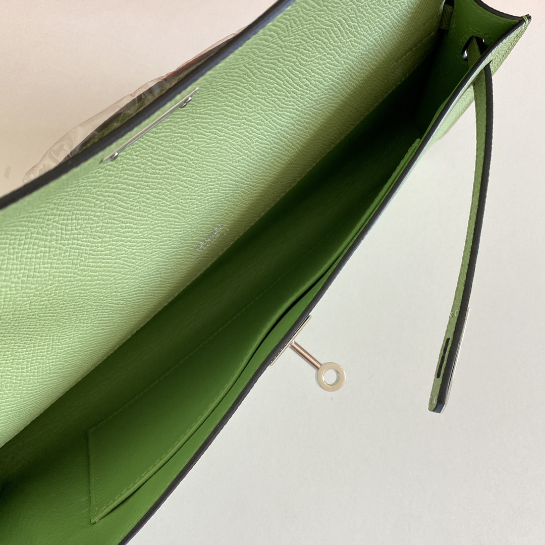 H**me5 Kelly Cut 31cm Epsom Leather