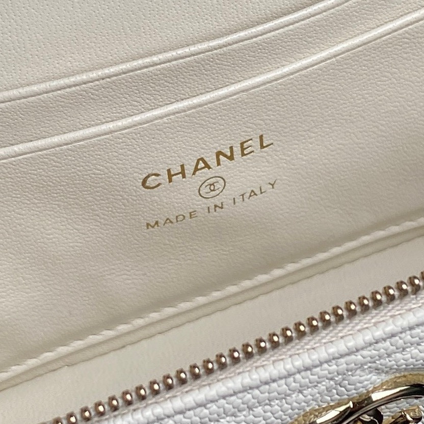Ch**el LONG VANITY WITH CHAIN 17×19.5×5cm