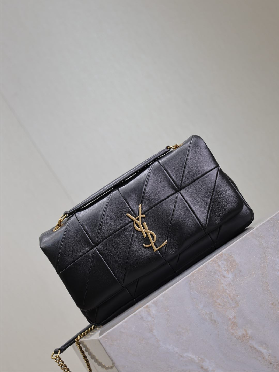 Y51 Jamie Medium 25x15x7.5cm