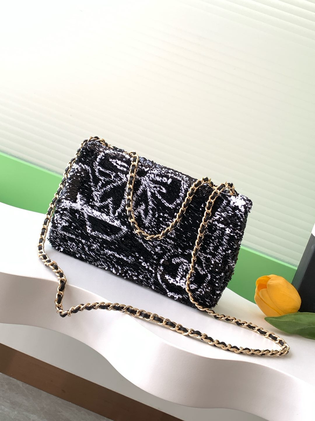 Ch**el Flap Bag 14x21x8cm
