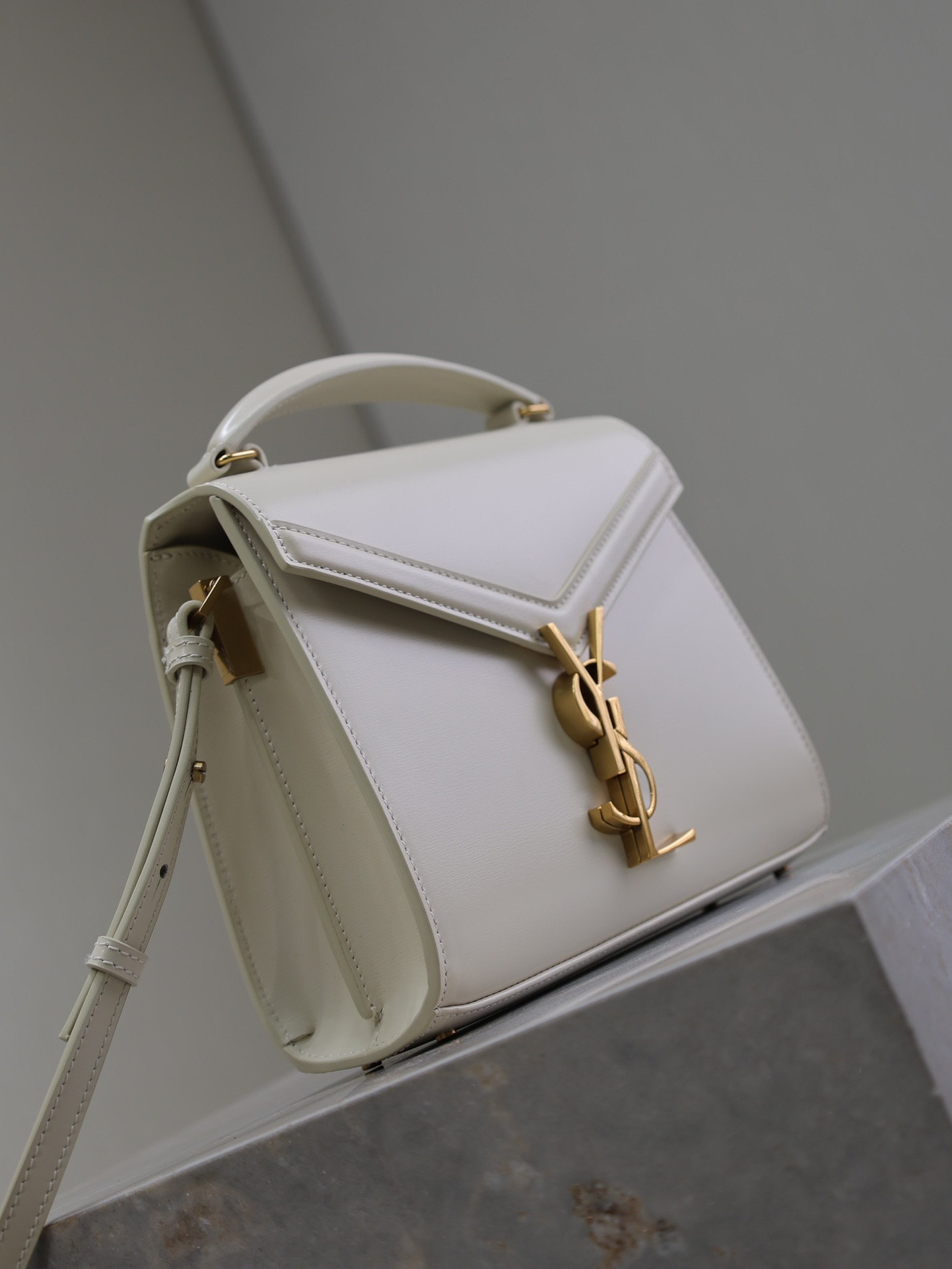 Y51 cassandra mini top handle bag 20x16x7.5cm