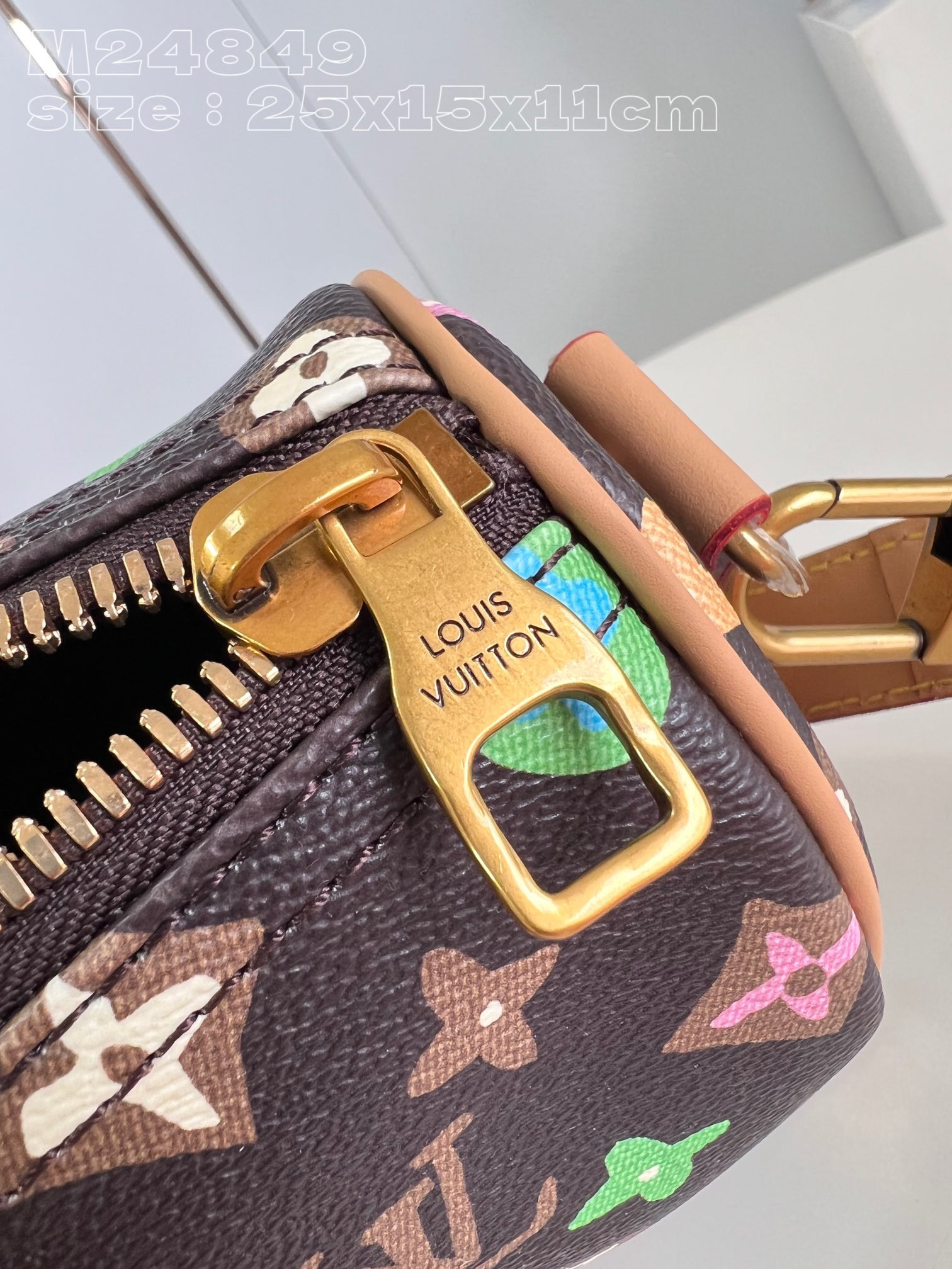 LV Keepall Bandoulière 25 M24849 25 x 15 x 11cm