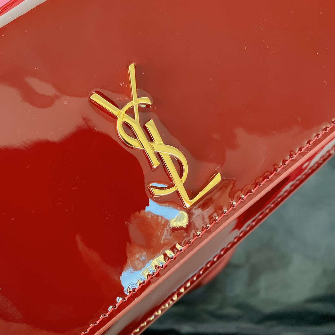 Y51 Monogram phone holder with strap (patent leather) 18 x 11 x 2.5 CM