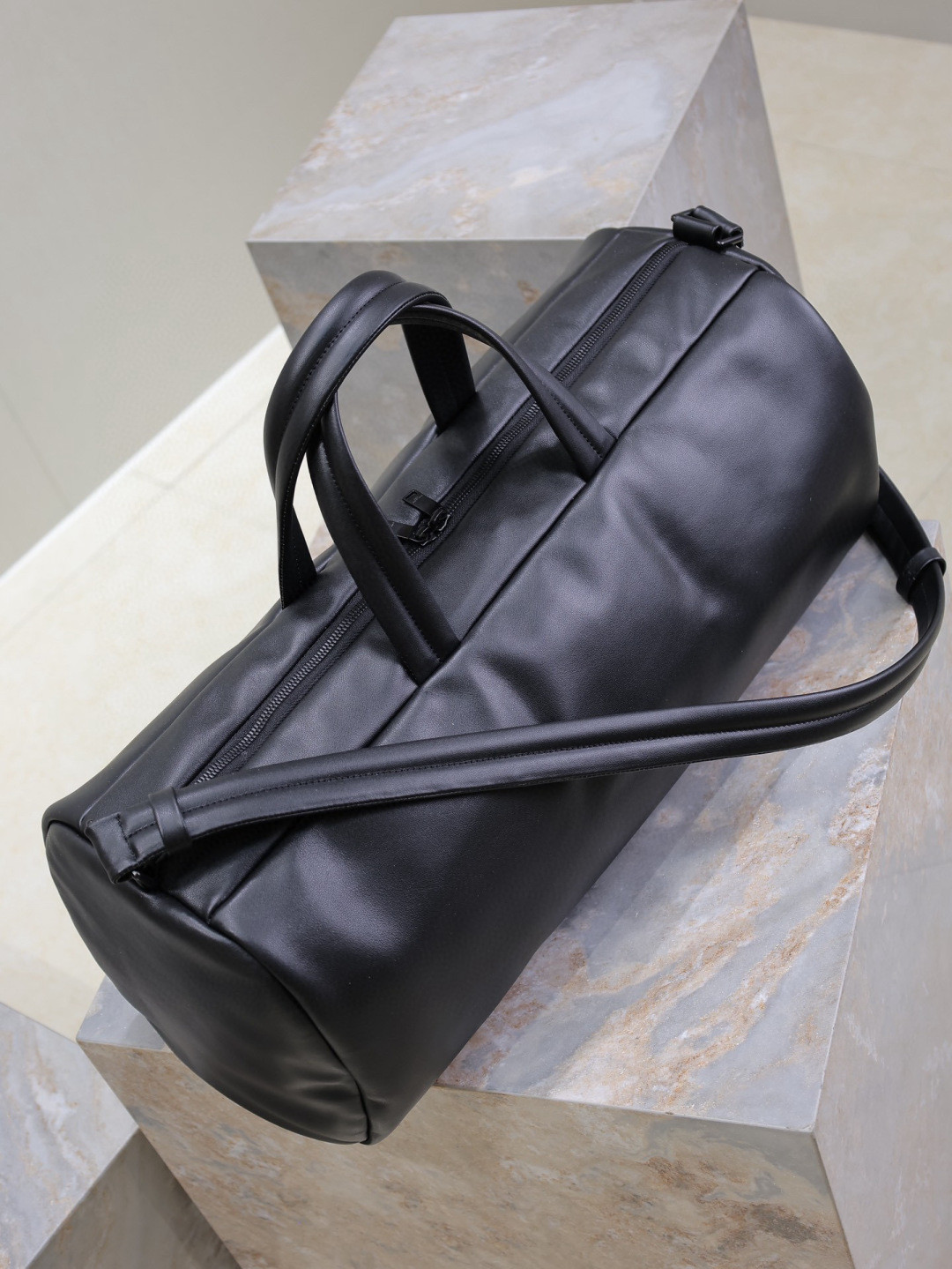 Y51 Sa1nt Lau*nt duffle in lambskin 53x24x22cm
