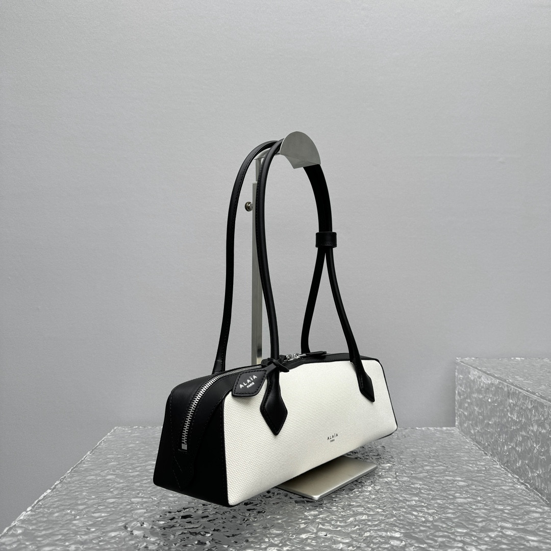 A1a1a LE TECKEL SMALL BAG 27x9x8cm
