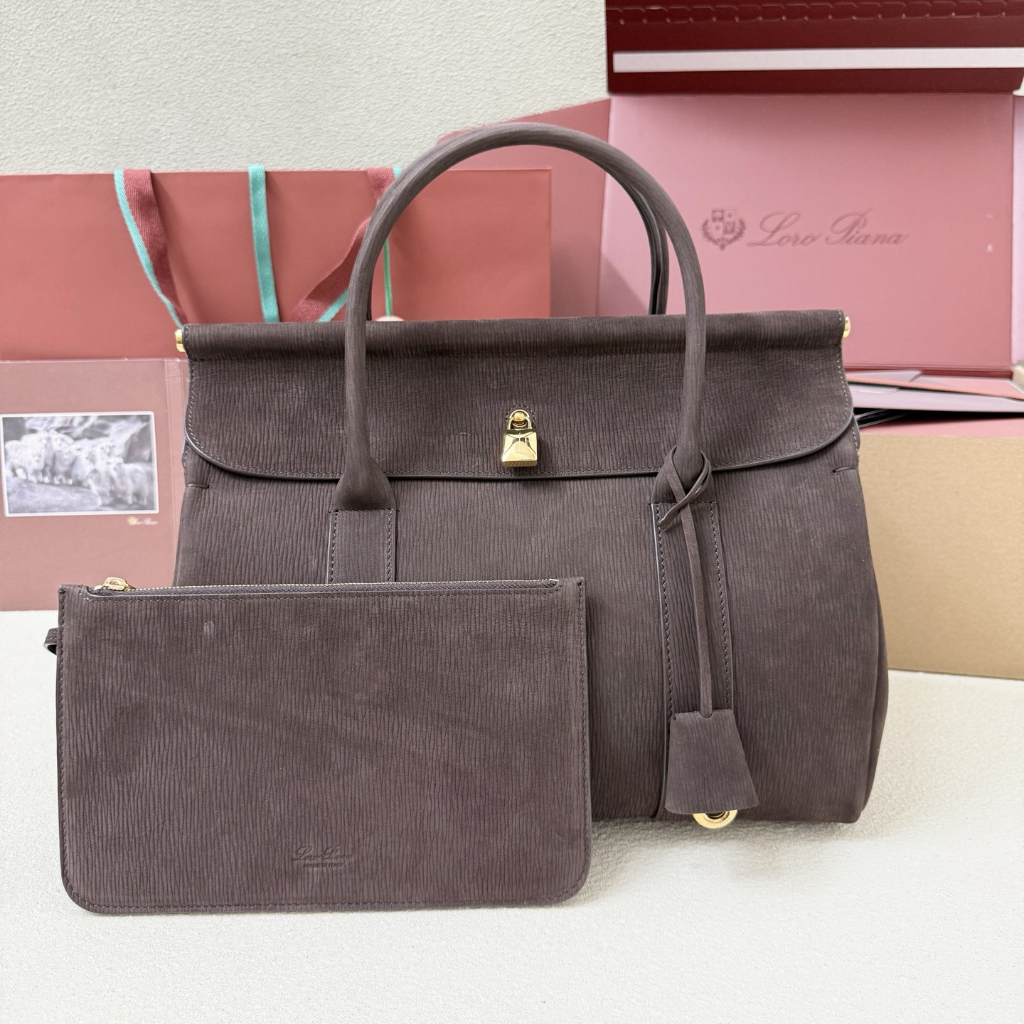 Loro Piana Loom L32 33x23x18cm