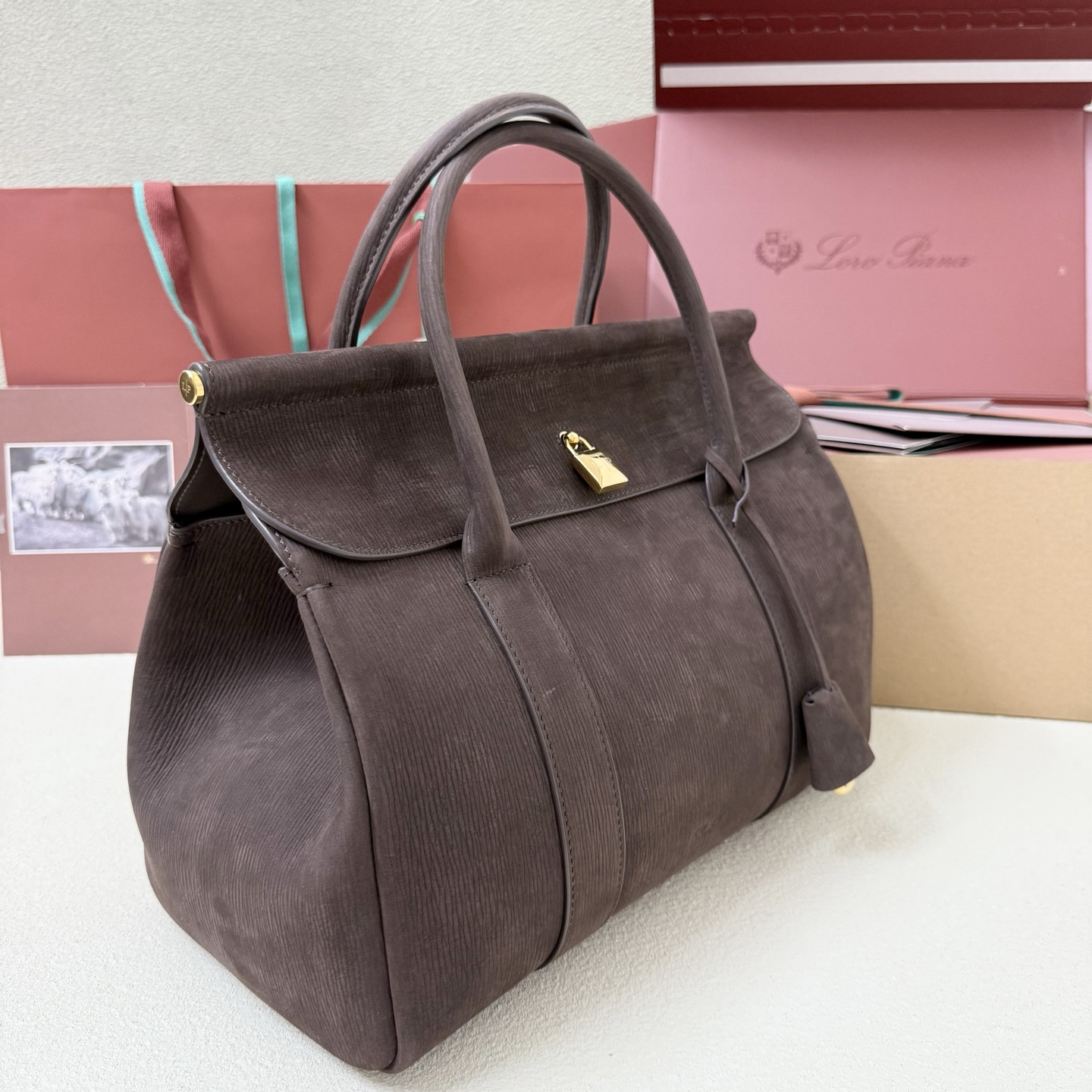 Loro Piana Loom L32 33x23x18cm
