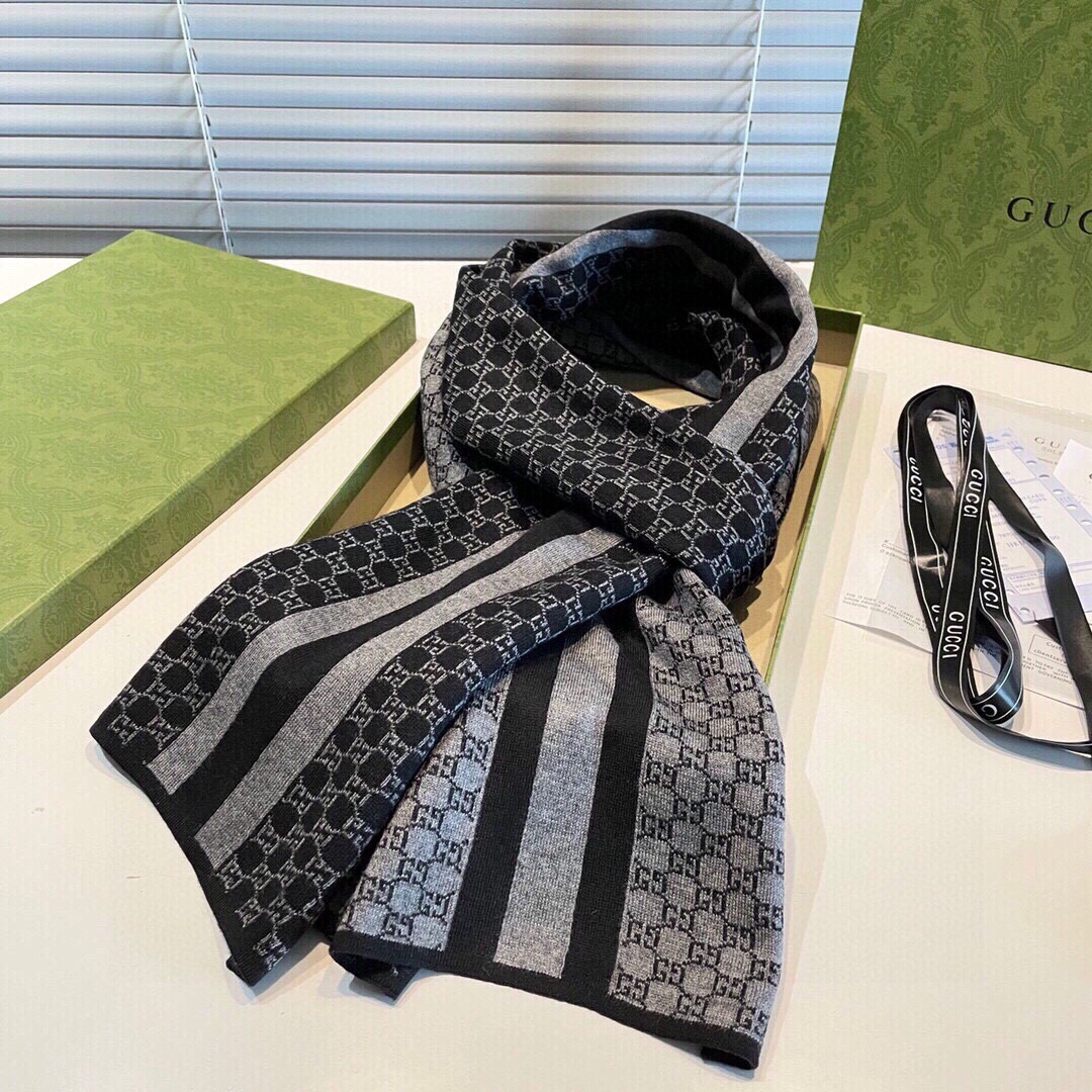 Gvc*1 scarf 32x180cm