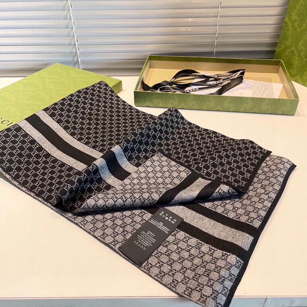 Gvc*1 scarf 32x180cm