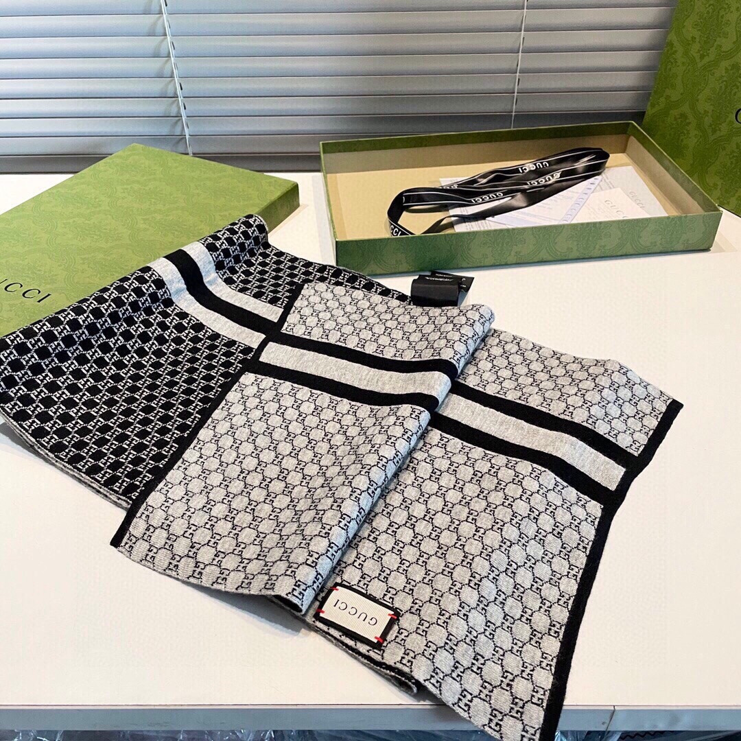 Gvc*1 scarf 32x180cm