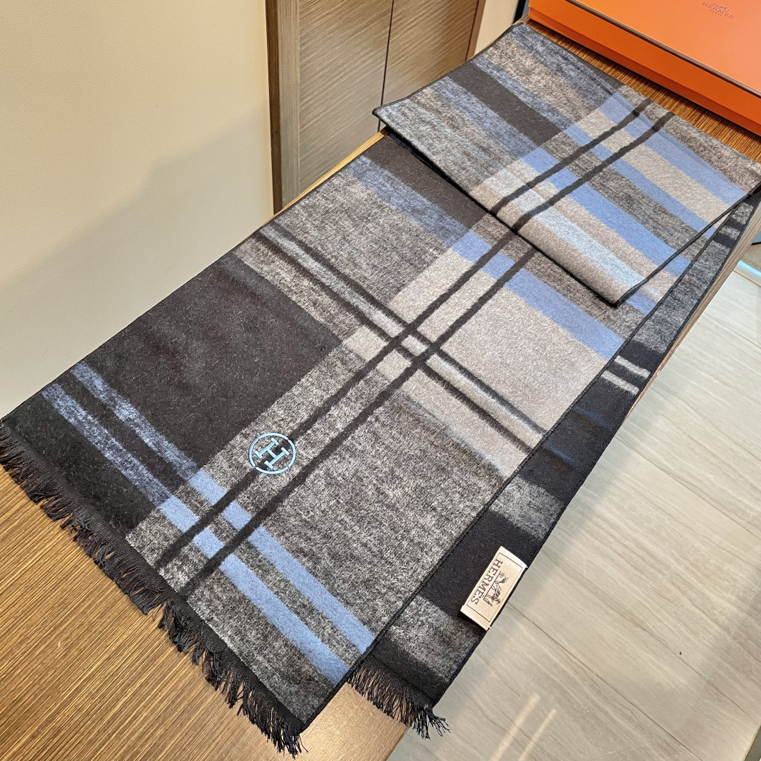 H**me5 scarf 45x180cm