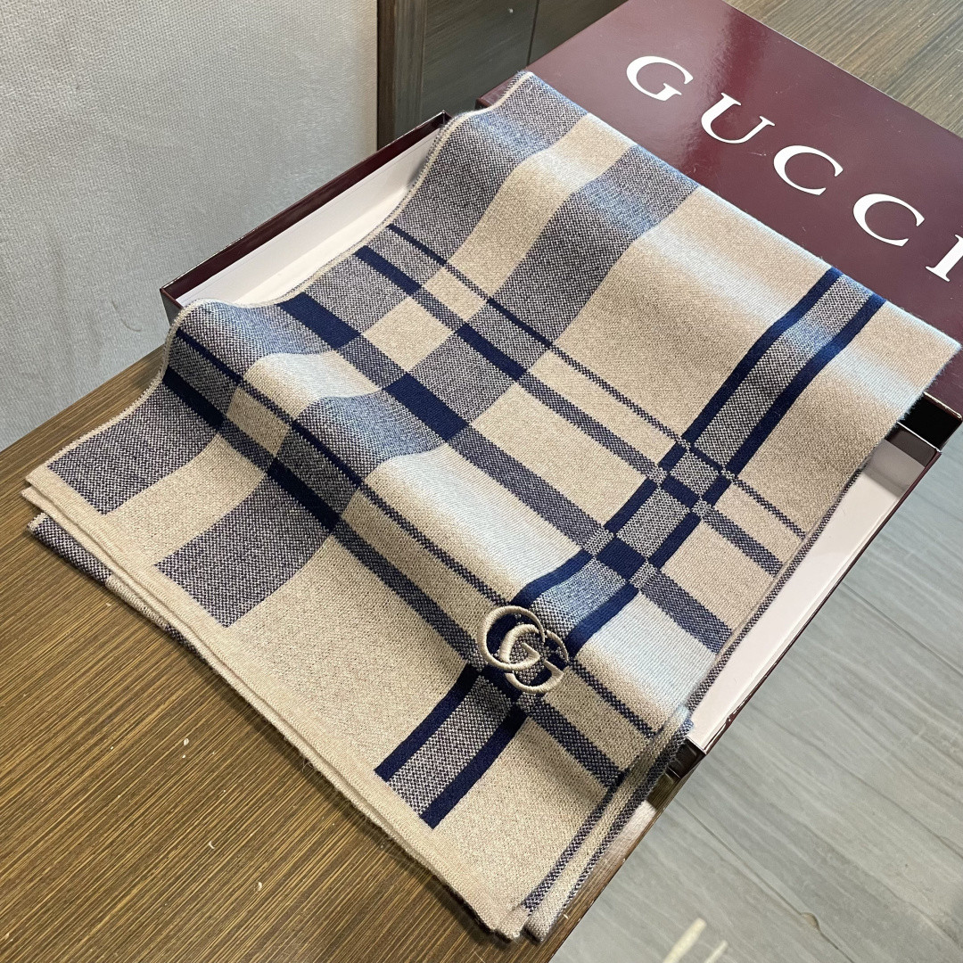 Gvc*1 scarf 32x190cm