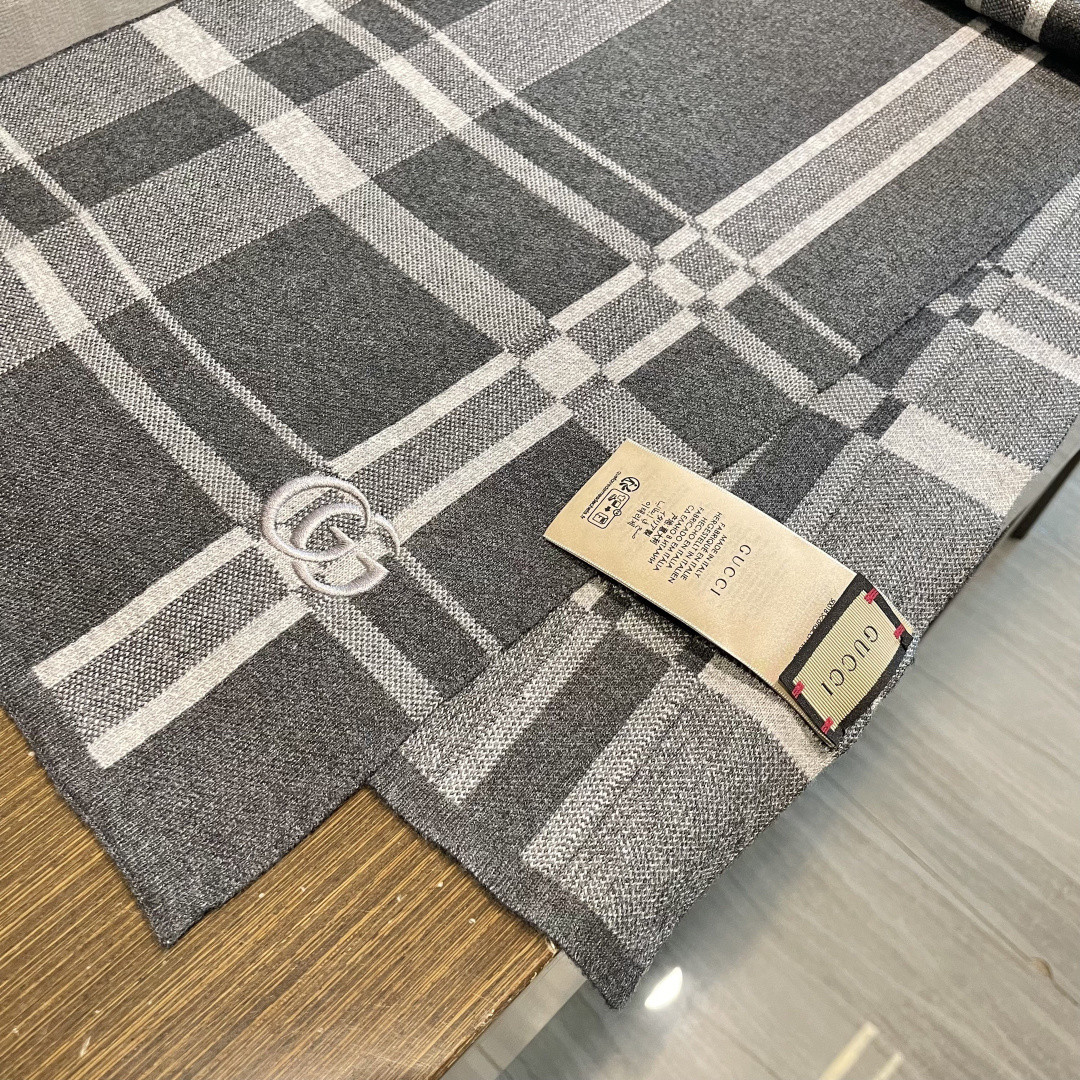 Gvc*1 scarf 32x190cm
