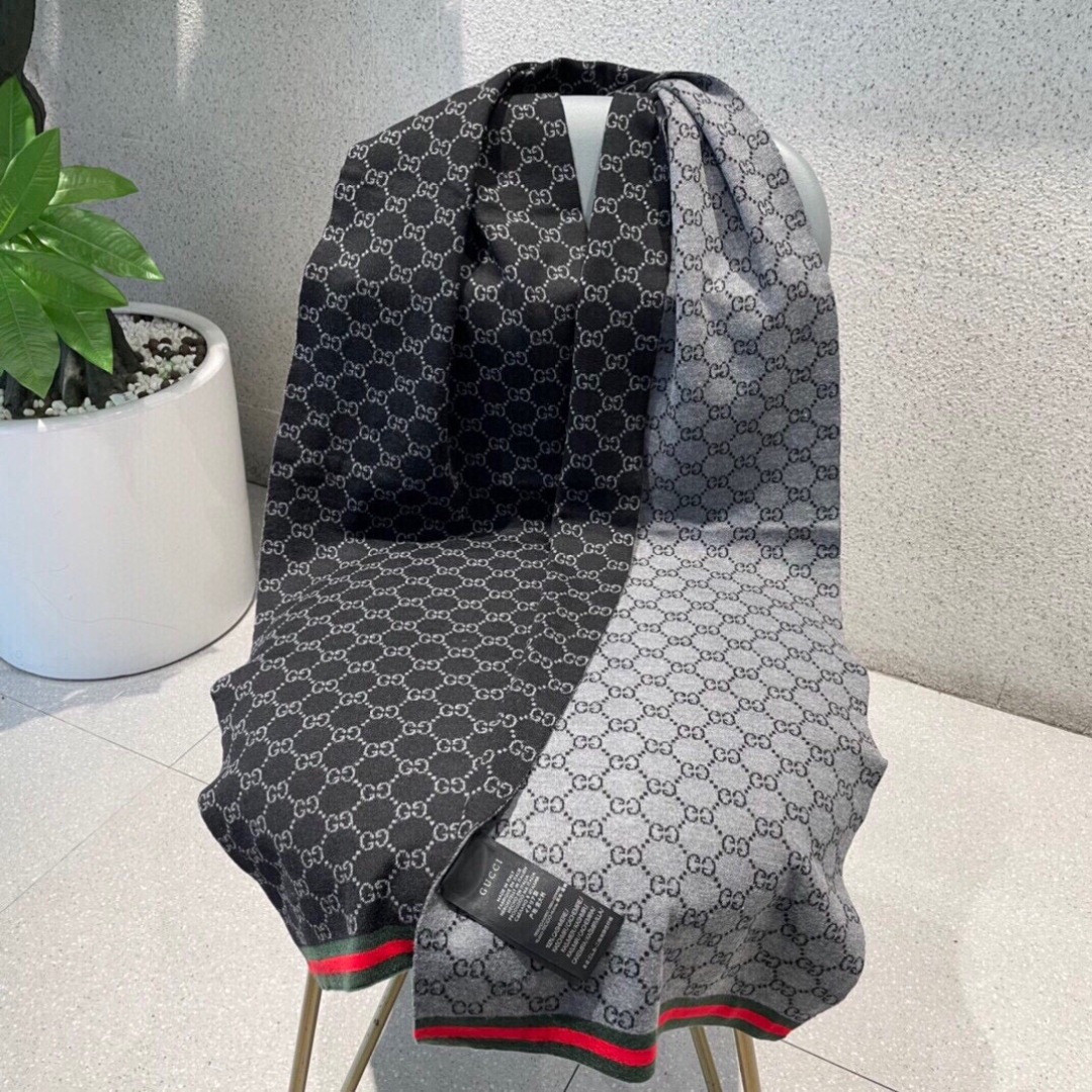 Gvc*1 scarf 32x180cm