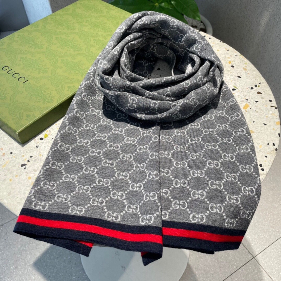 Gvc*1 scarf 32x180cm