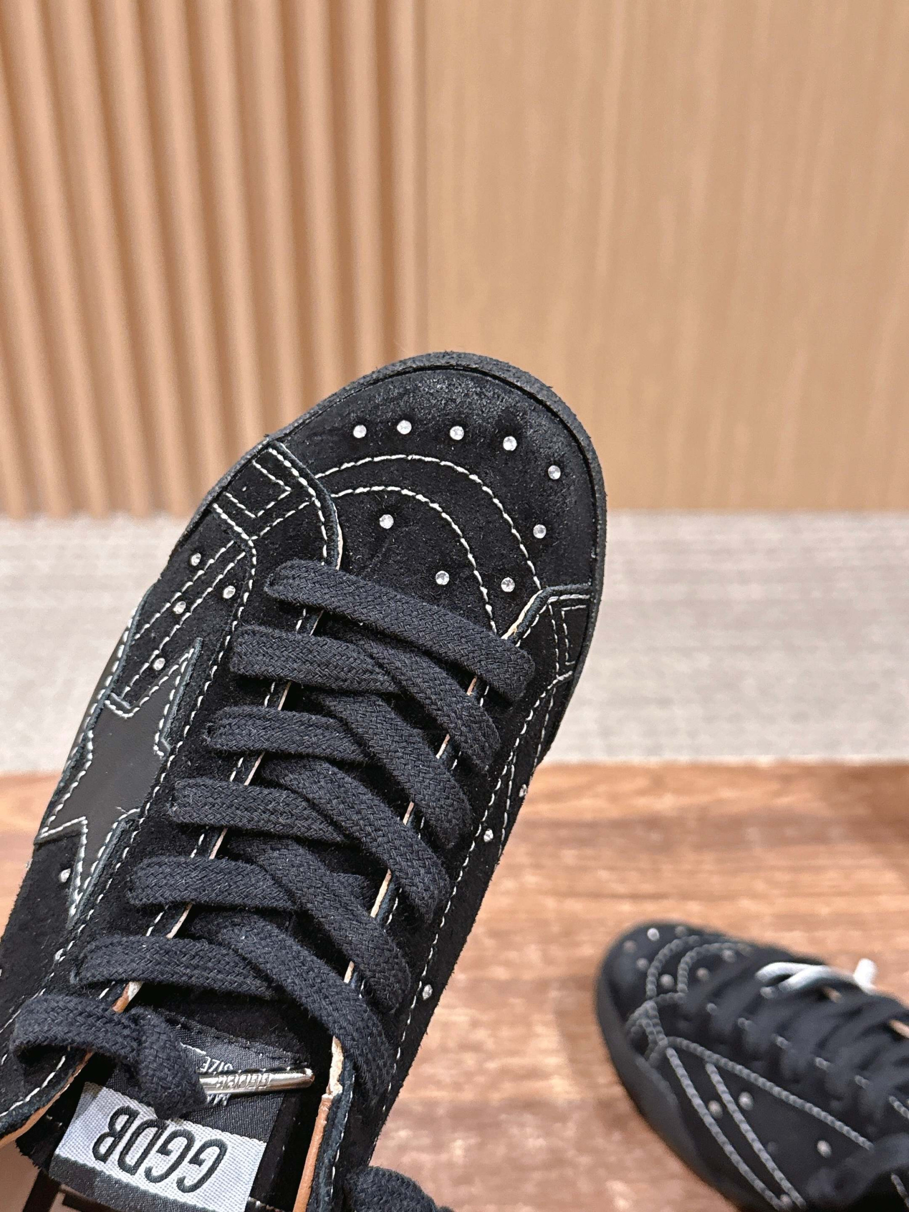 UA Golden Goose True-Star in Black Suede Sneaker
