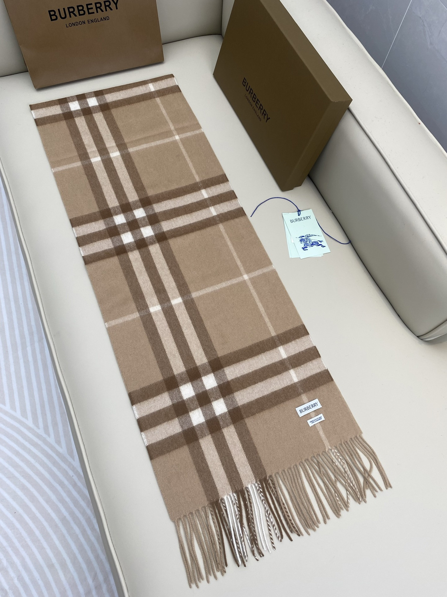 Bv*b*rry scarf 30x168cm 100% cashmere