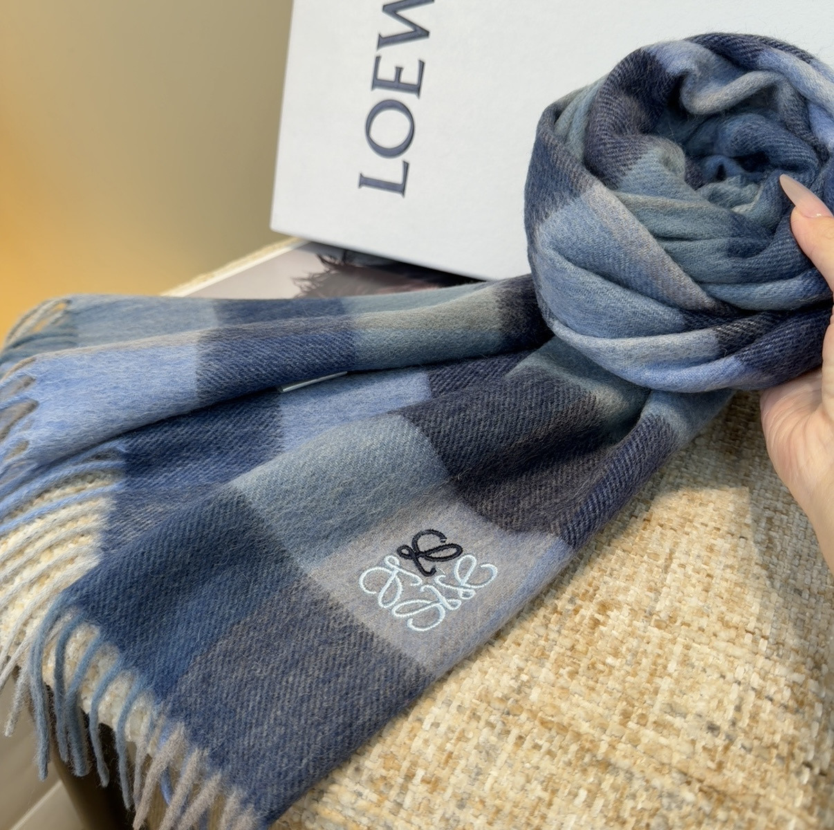 L0ew* scarf 30x180cm