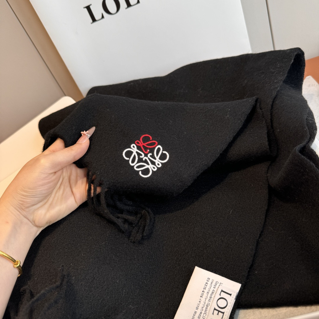 L0ew* scarf 30x180cm