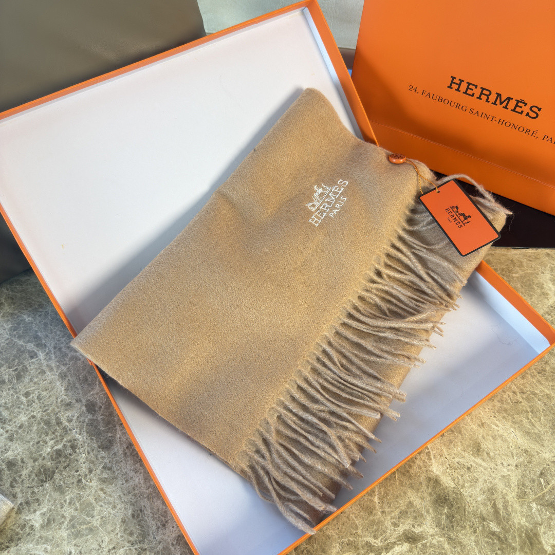 H**me5 scarf 32x180cm