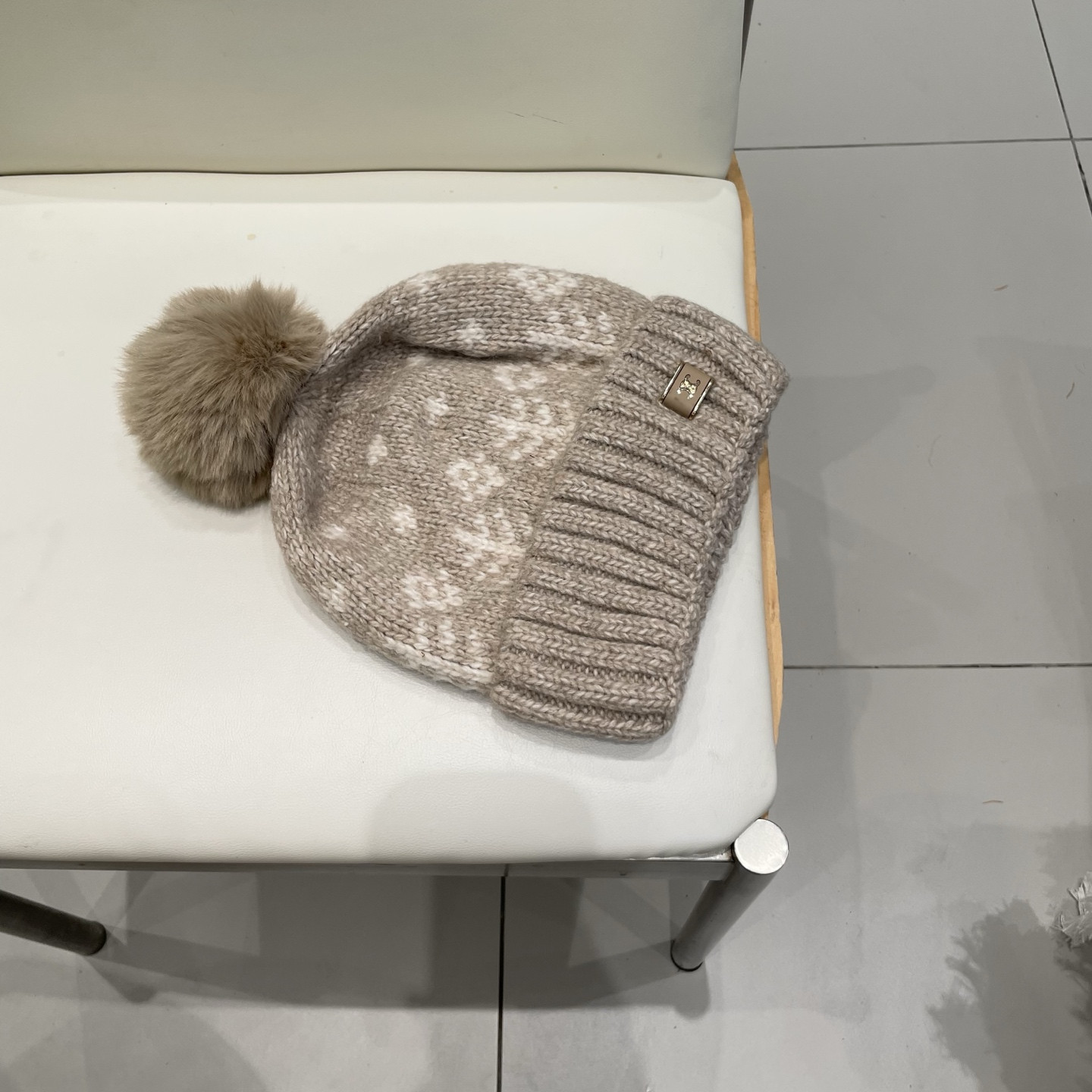 Ce1i*e beanie