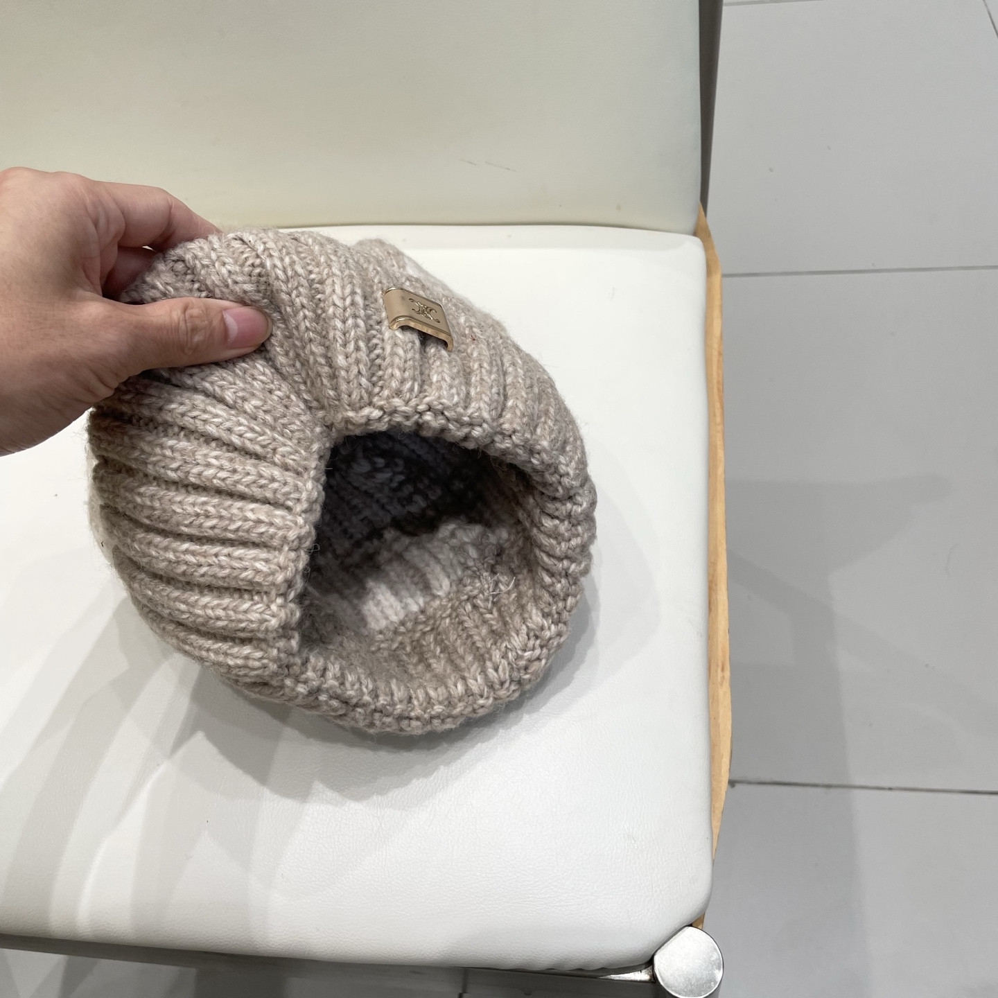 Ce1i*e beanie