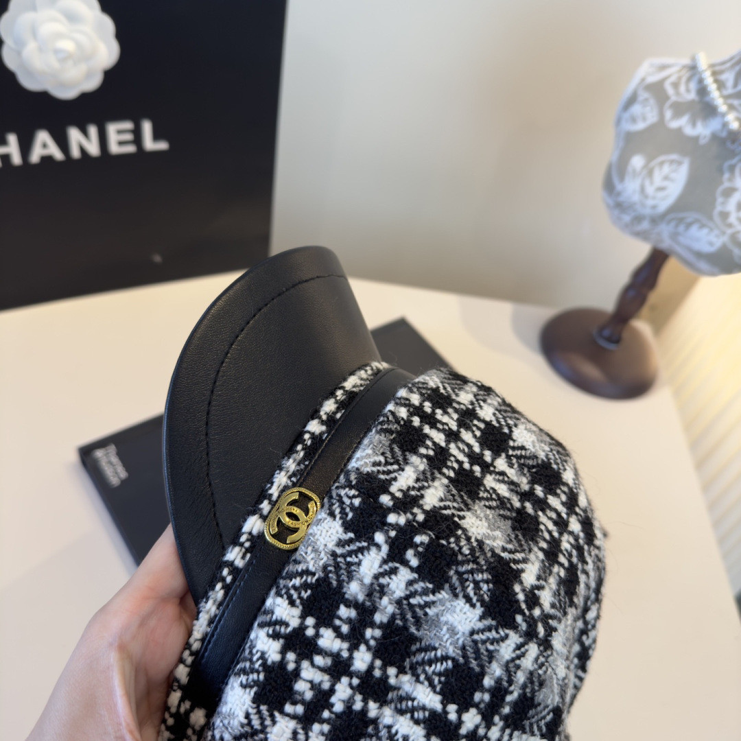 Chanel Newsboy Cap 57cm Head Circumference