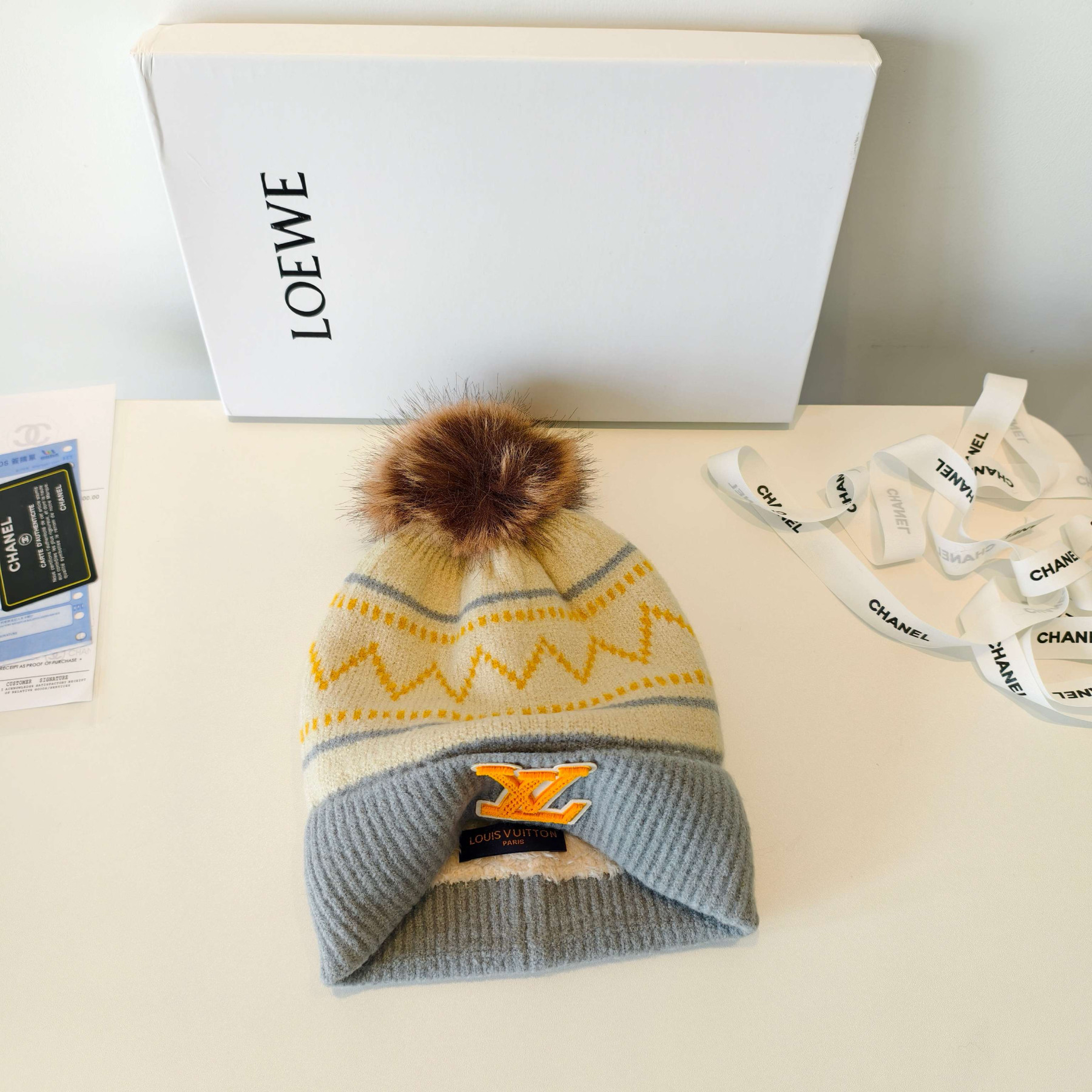 l0vis Vvtt0n beanie