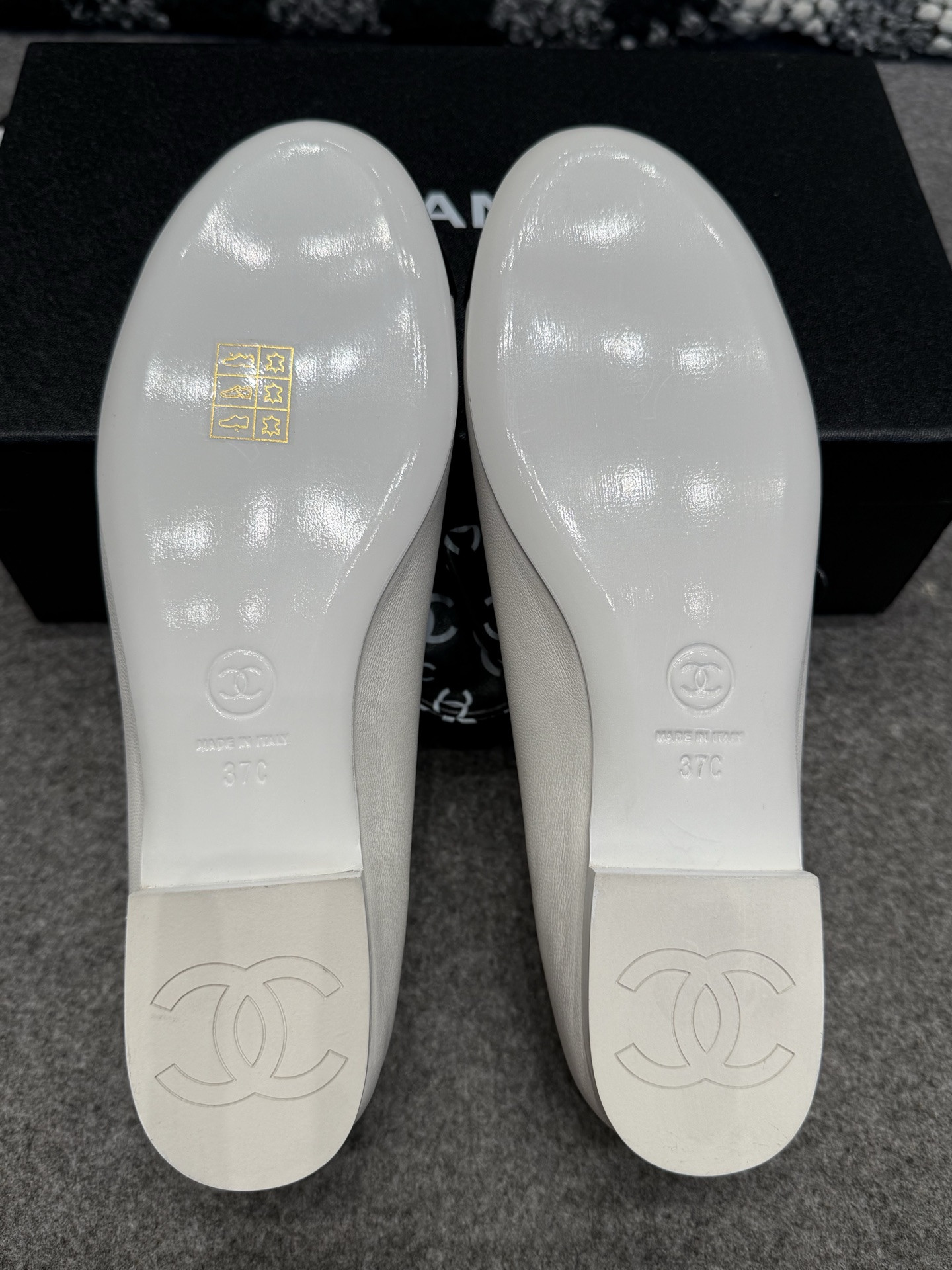 ua Ch**el mary janes