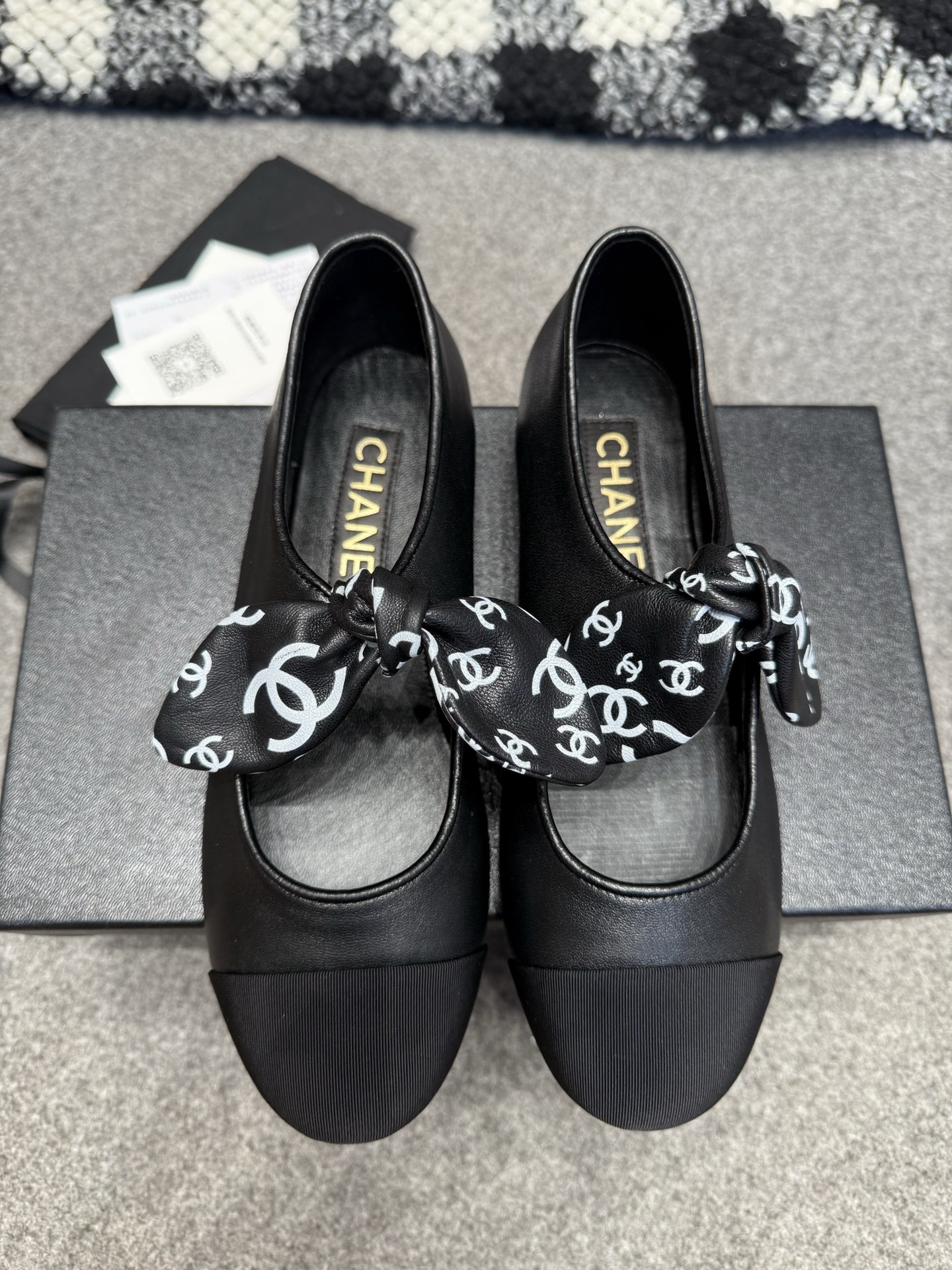ua Ch**el mary janes