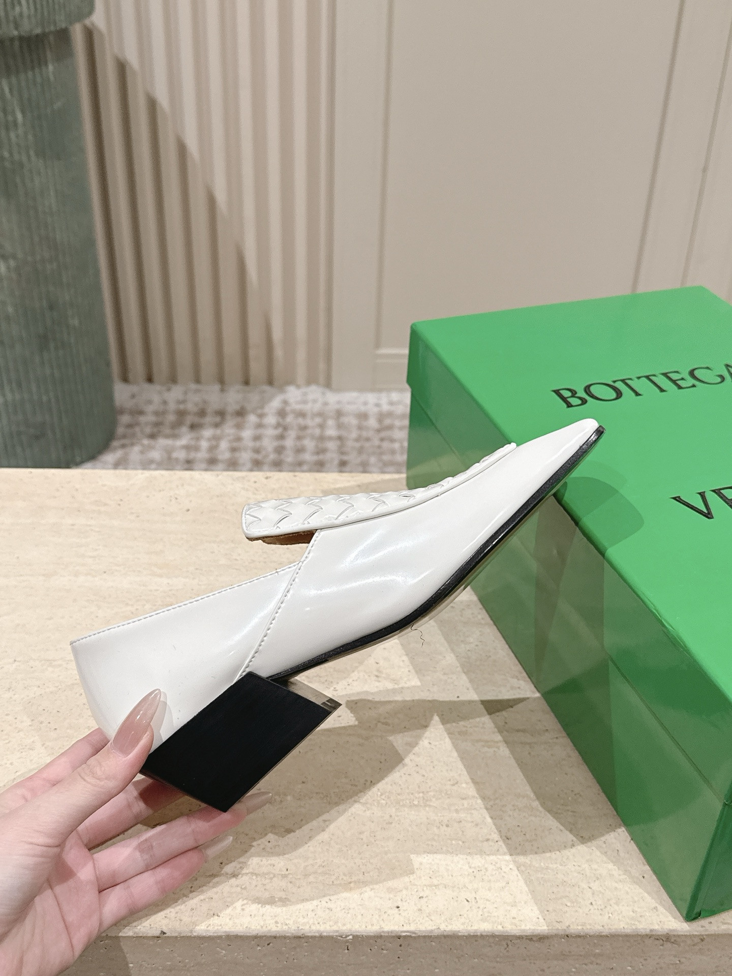 UA Bottega Veneta Ventura Loafer