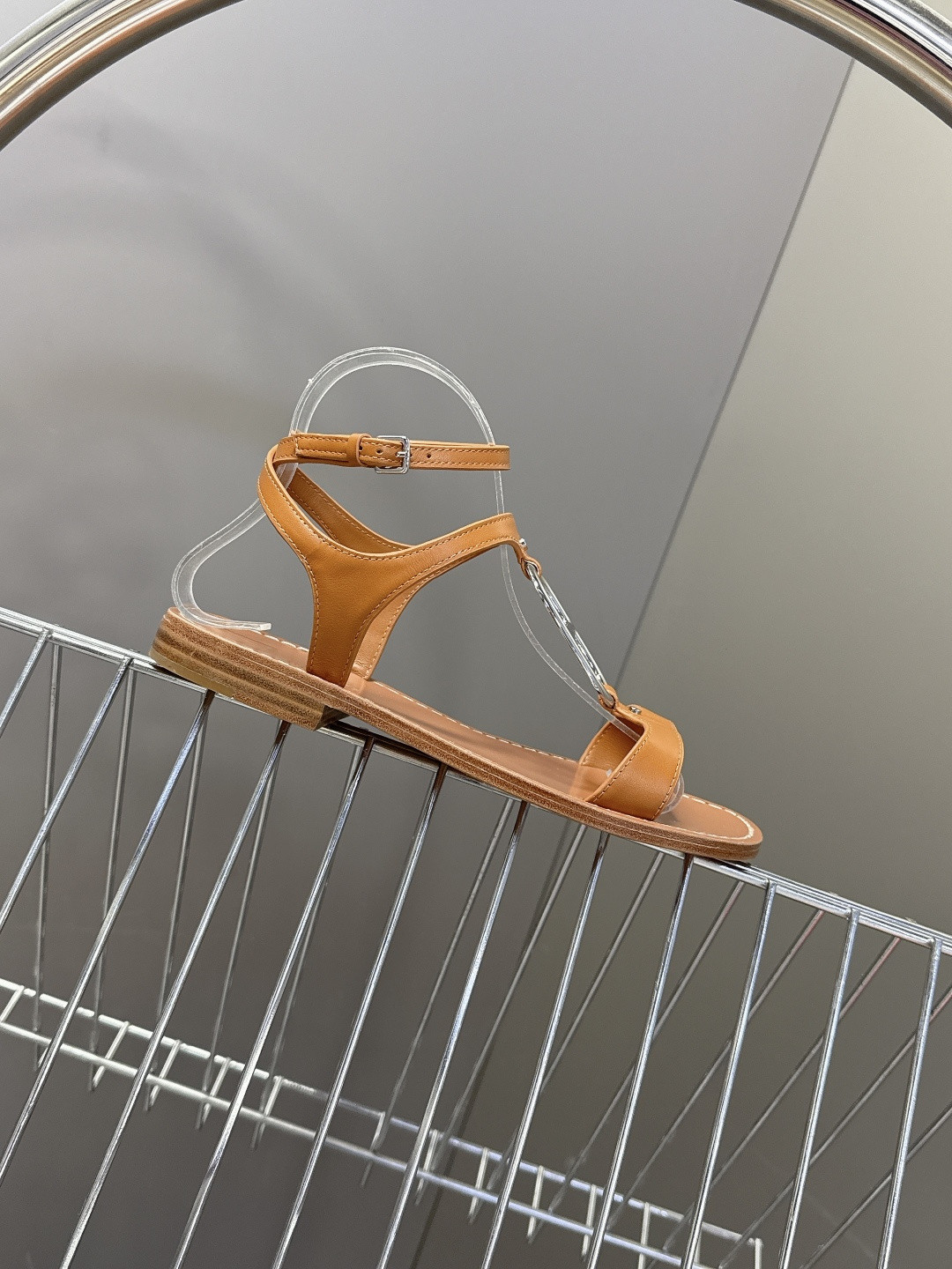 ua H**me5 marinella sandal