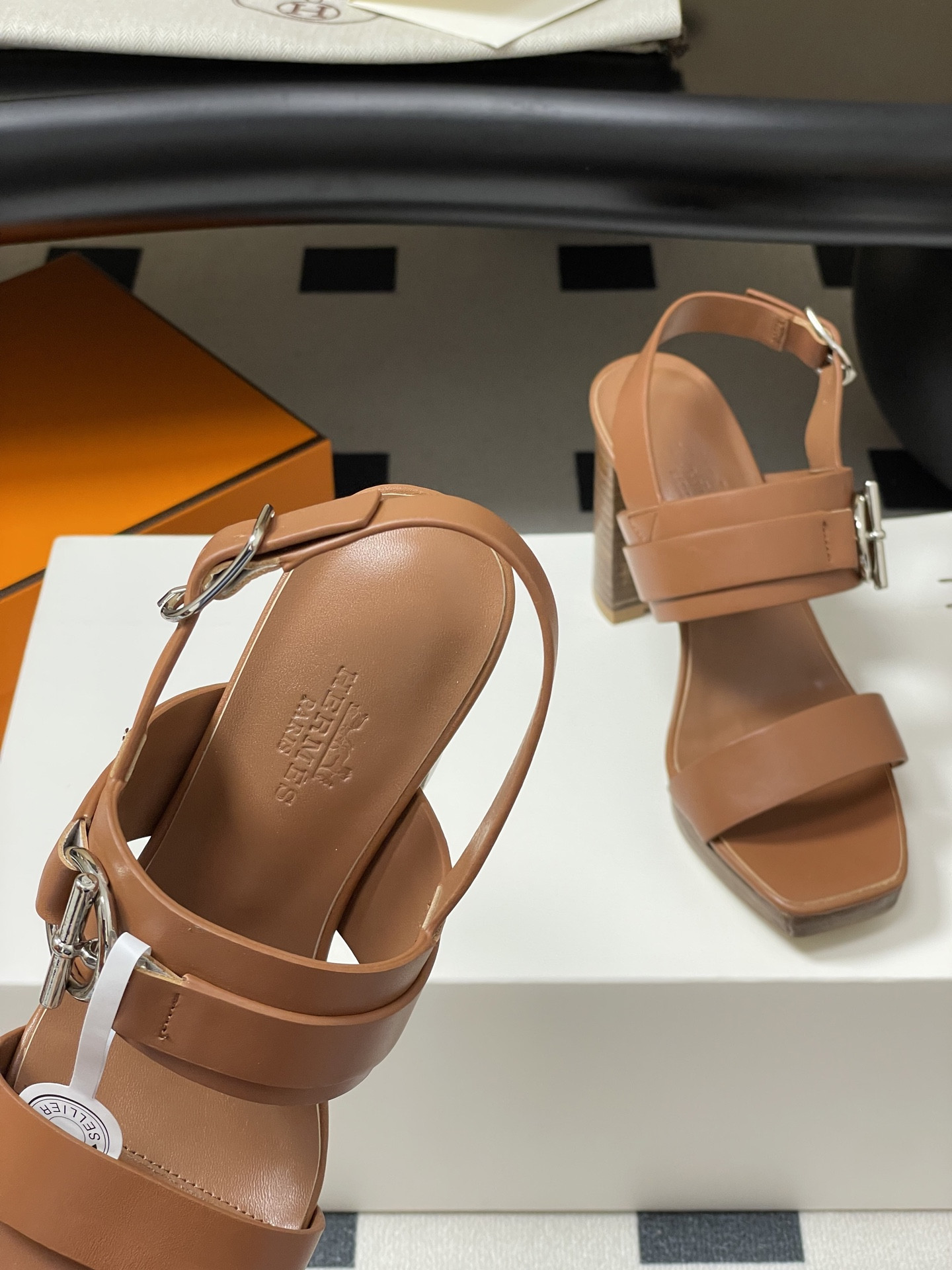 ua H**me5 keen 90 sandal