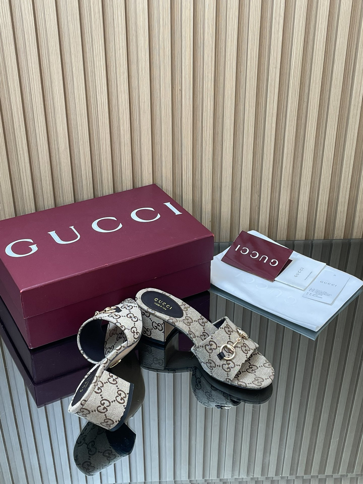 ua Gvc*1 slide sandal with horsebit 5.5cm heel