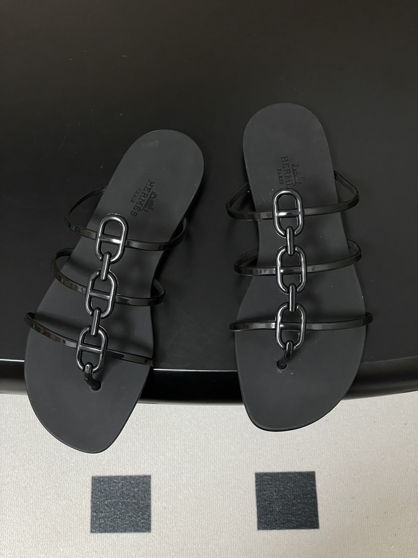 ua H**me5 mykonos sandal