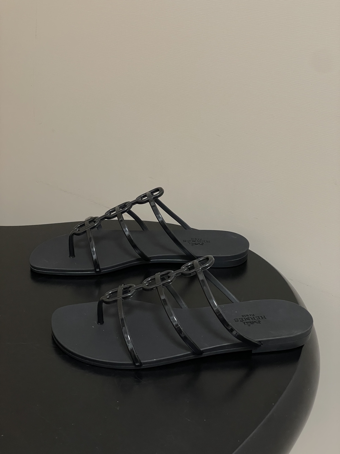 ua H**me5 mykonos sandal