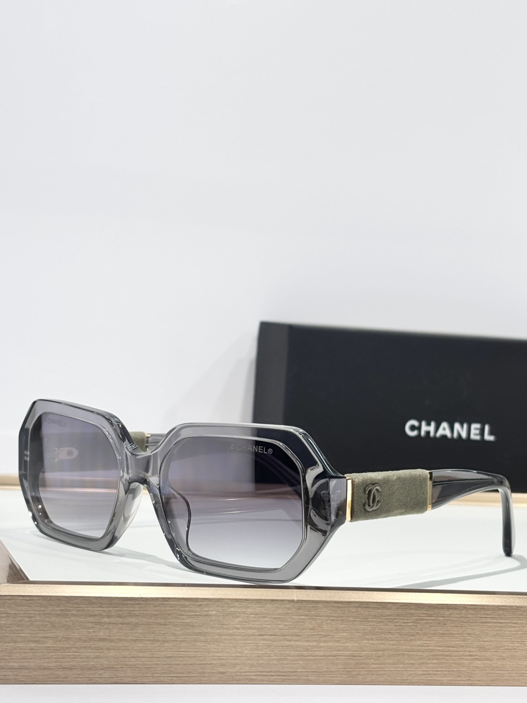 Ch**el glasses ch6088 54-20-145