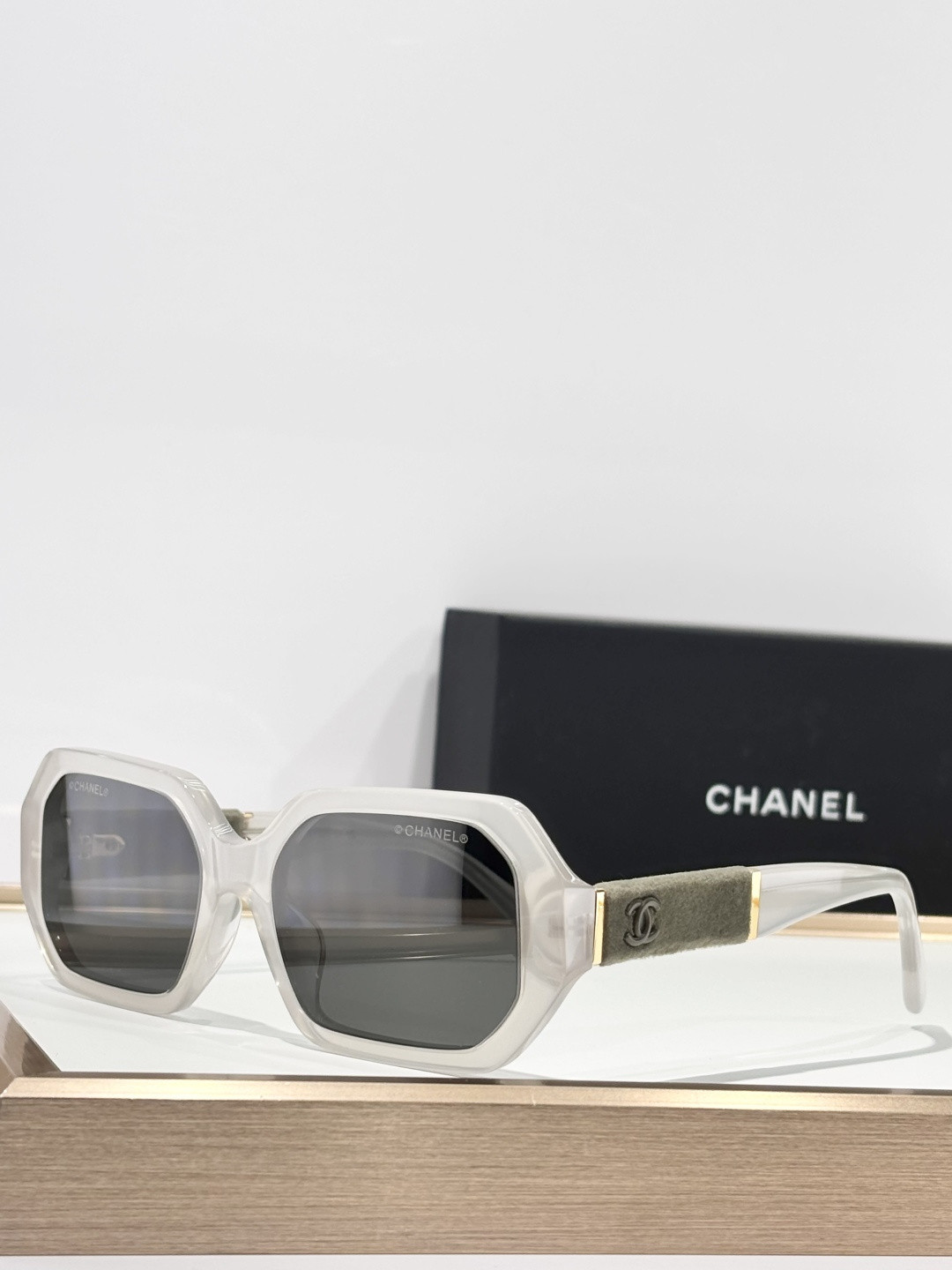 Ch**el glasses ch6088 54-20-145