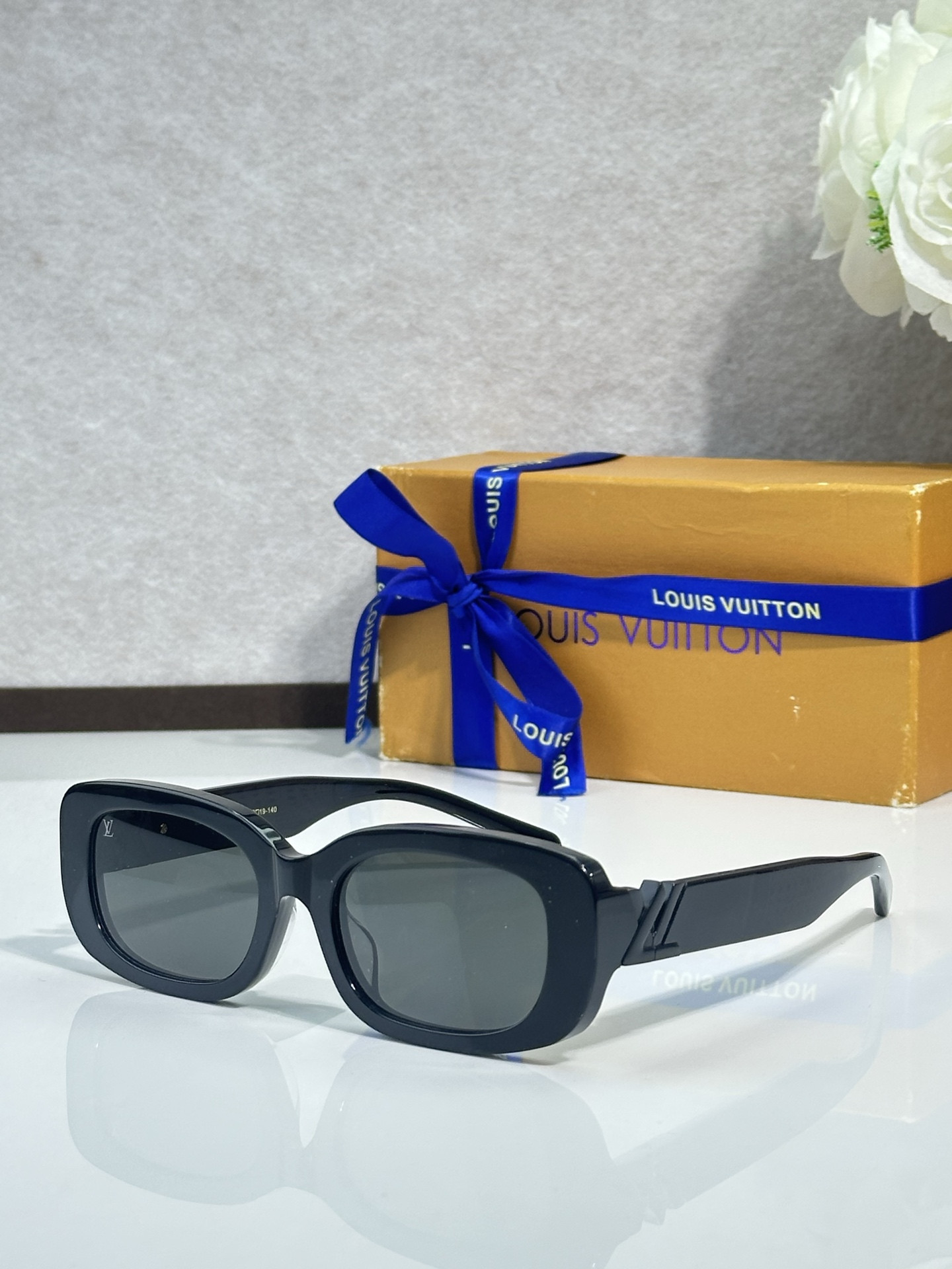 LV Glasses Z3013U 53-19-140