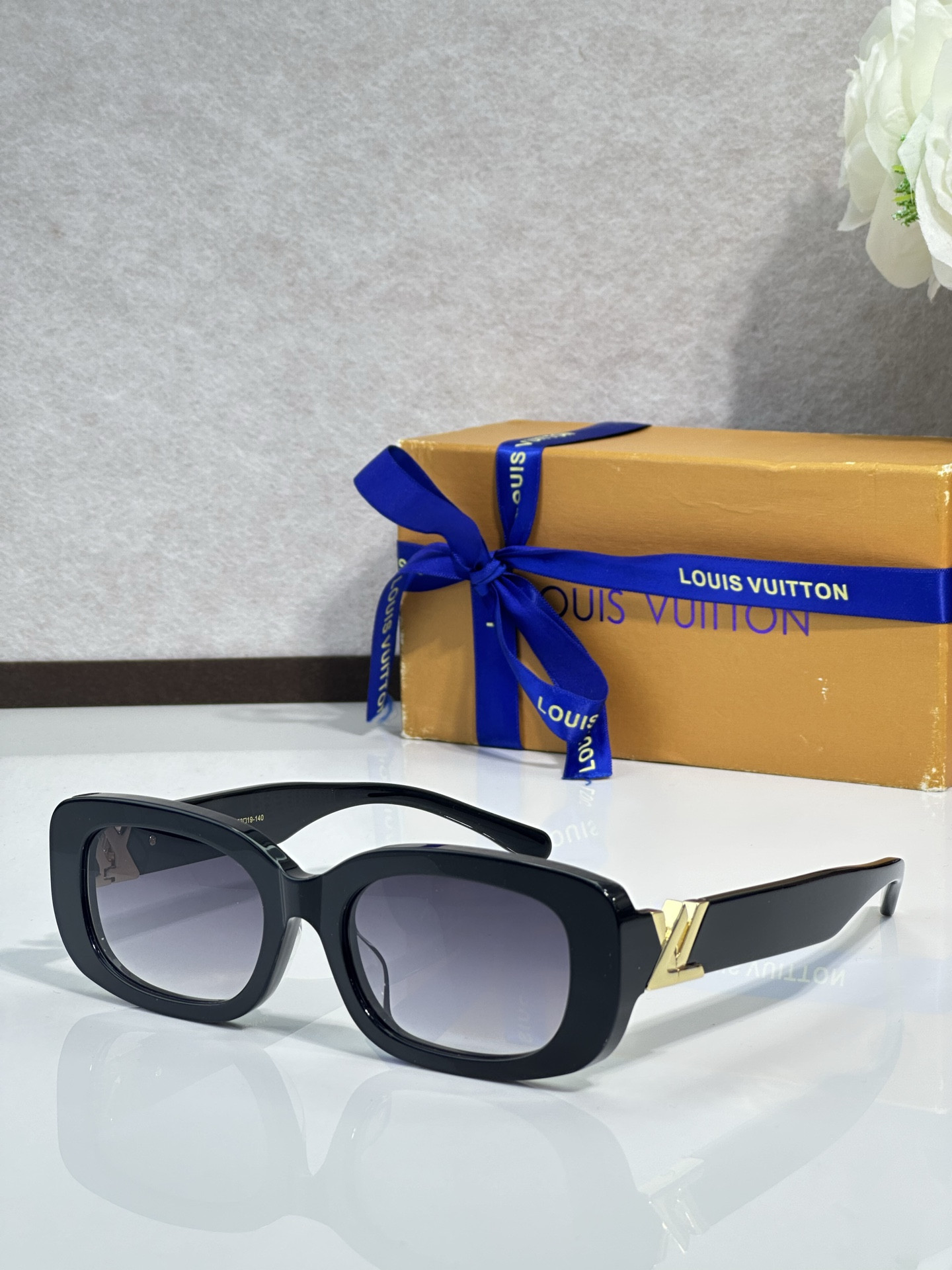 LV Glasses Z3013U 53-19-140