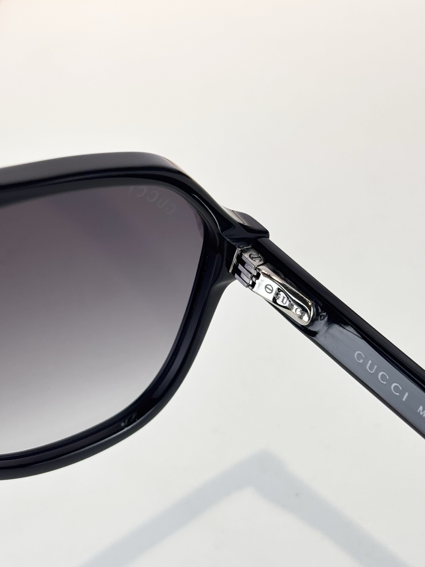 Gucci Glasses GG1042S 58-14-145