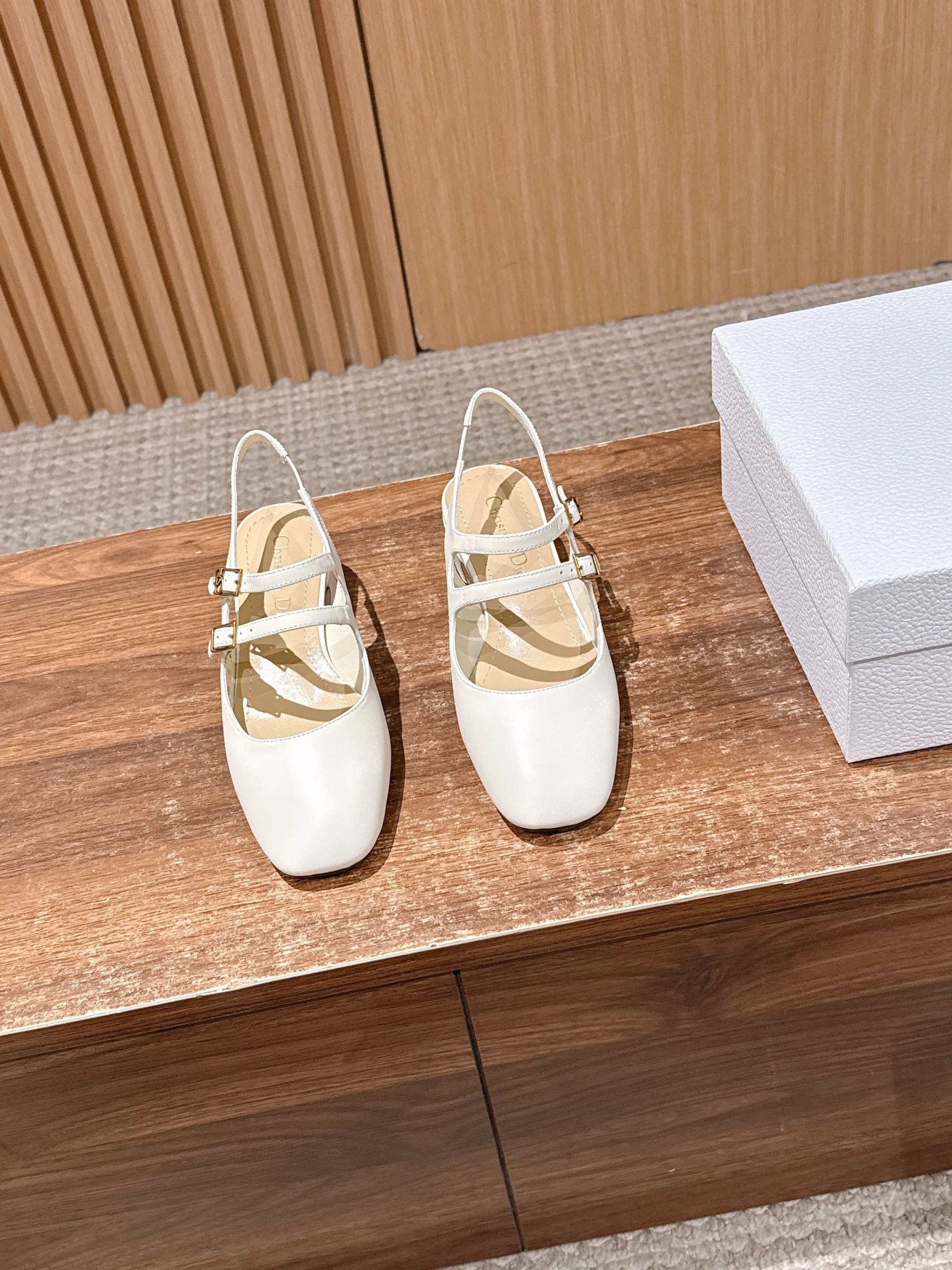 ua D10r chérie slingback pump