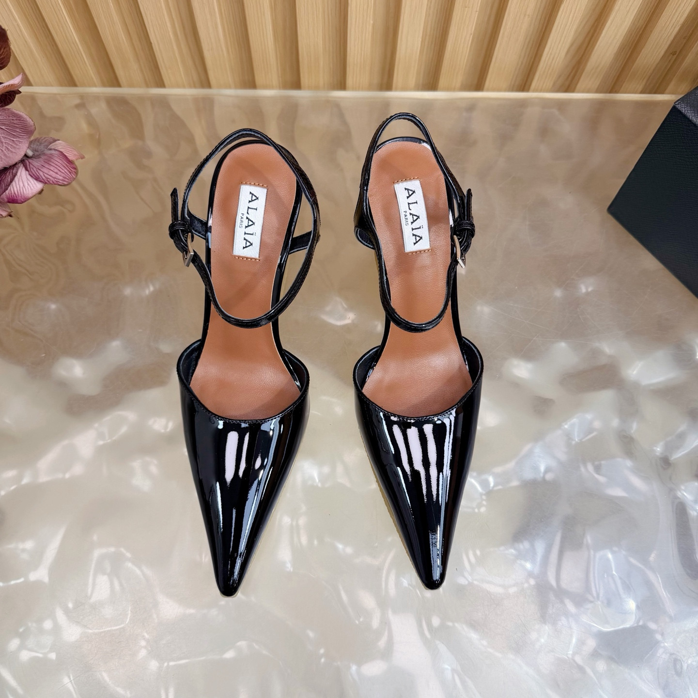 ua A1a1a wedge pumps in patent leather 9cm heel