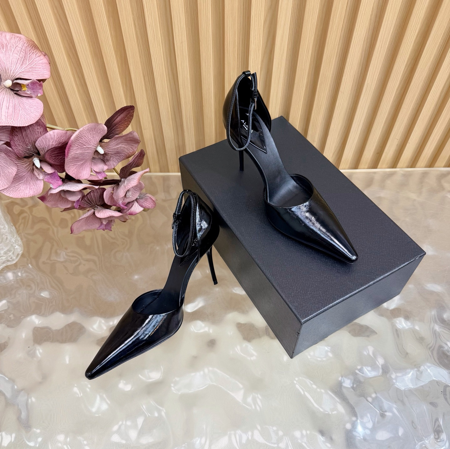 ua A1a1a drop pumps in leather 9cm heel