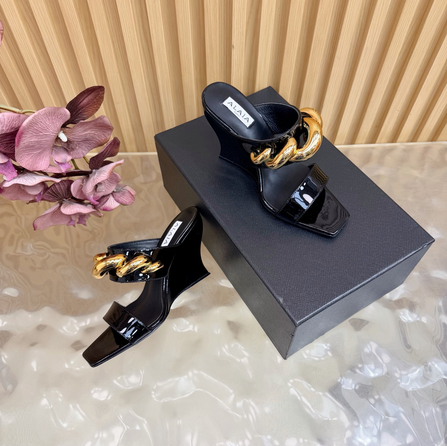 ua A1a1a wave jewel mules