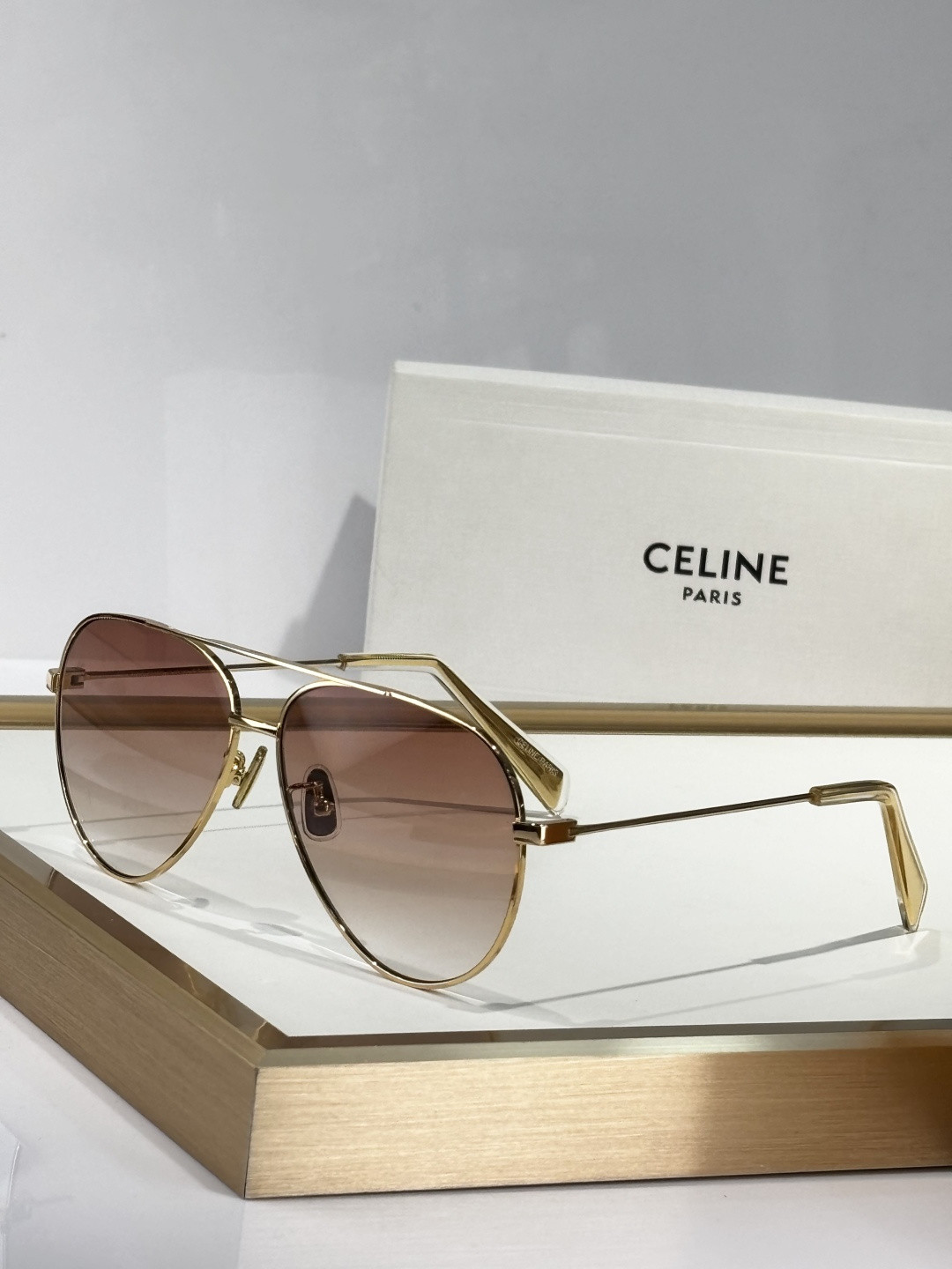 Ce1i*e aviator sunglasses cl40062 61-12-145