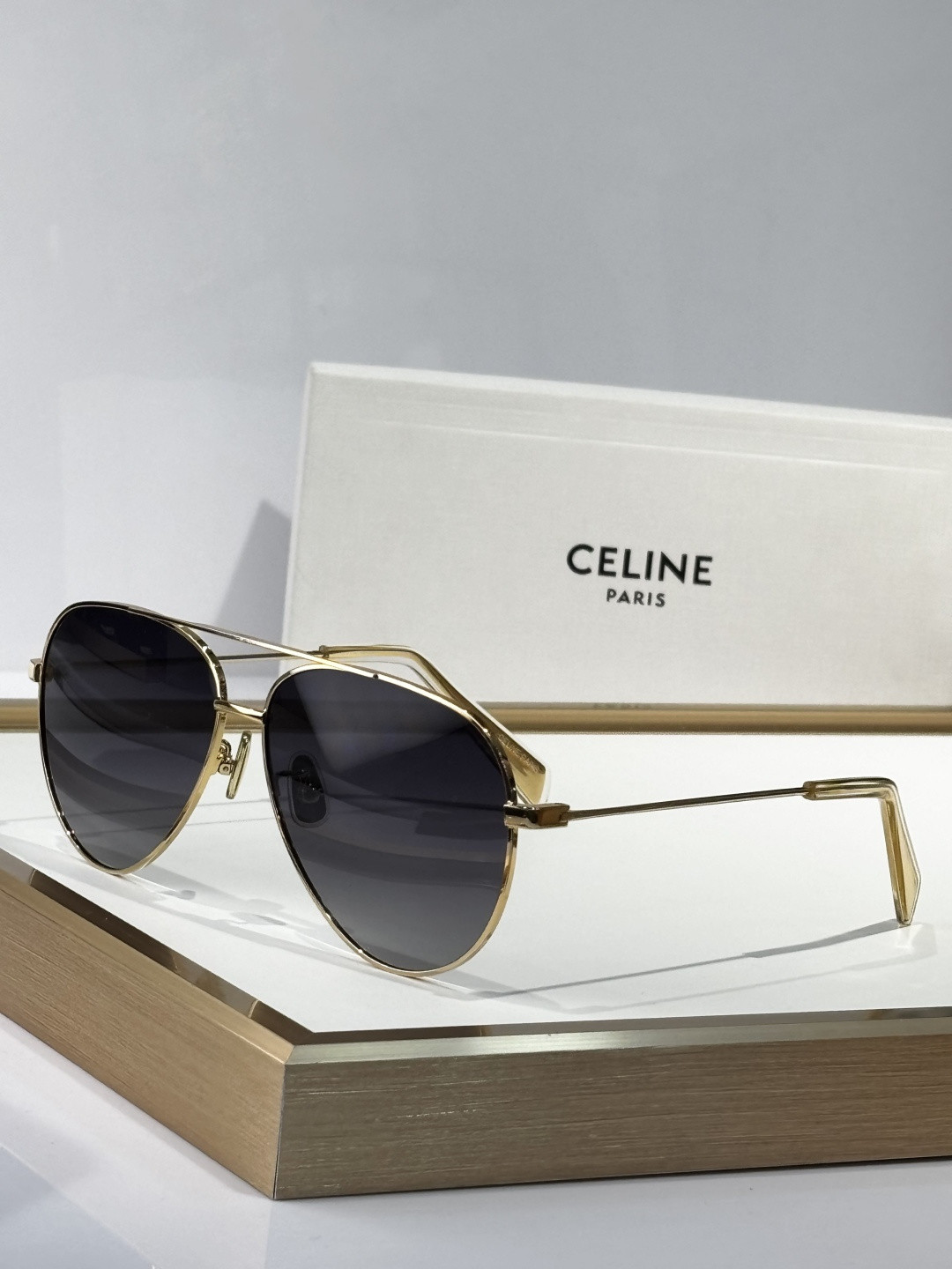 Ce1i*e aviator sunglasses cl40062 61-12-145