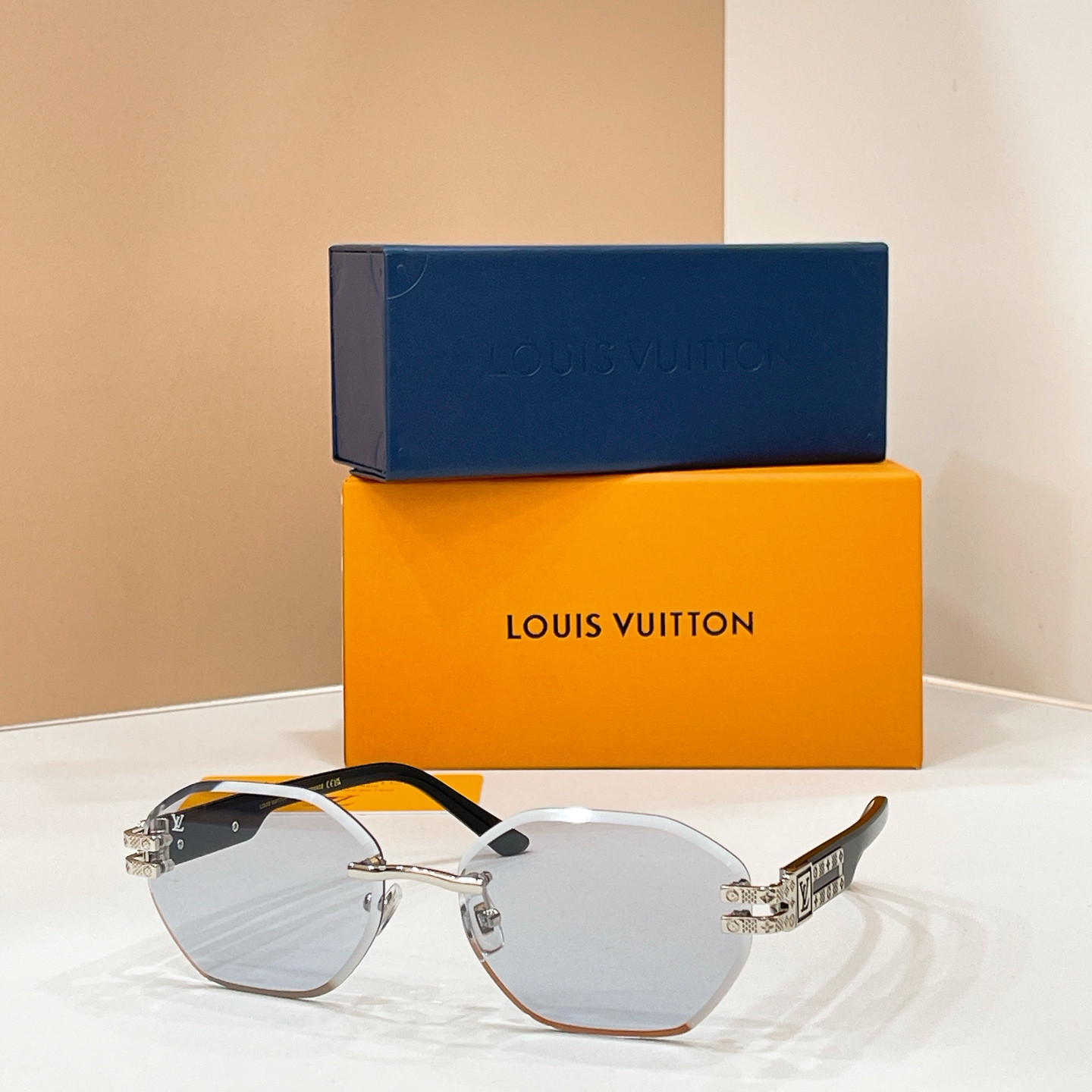 LV Glasses Z21945E 60-17-145