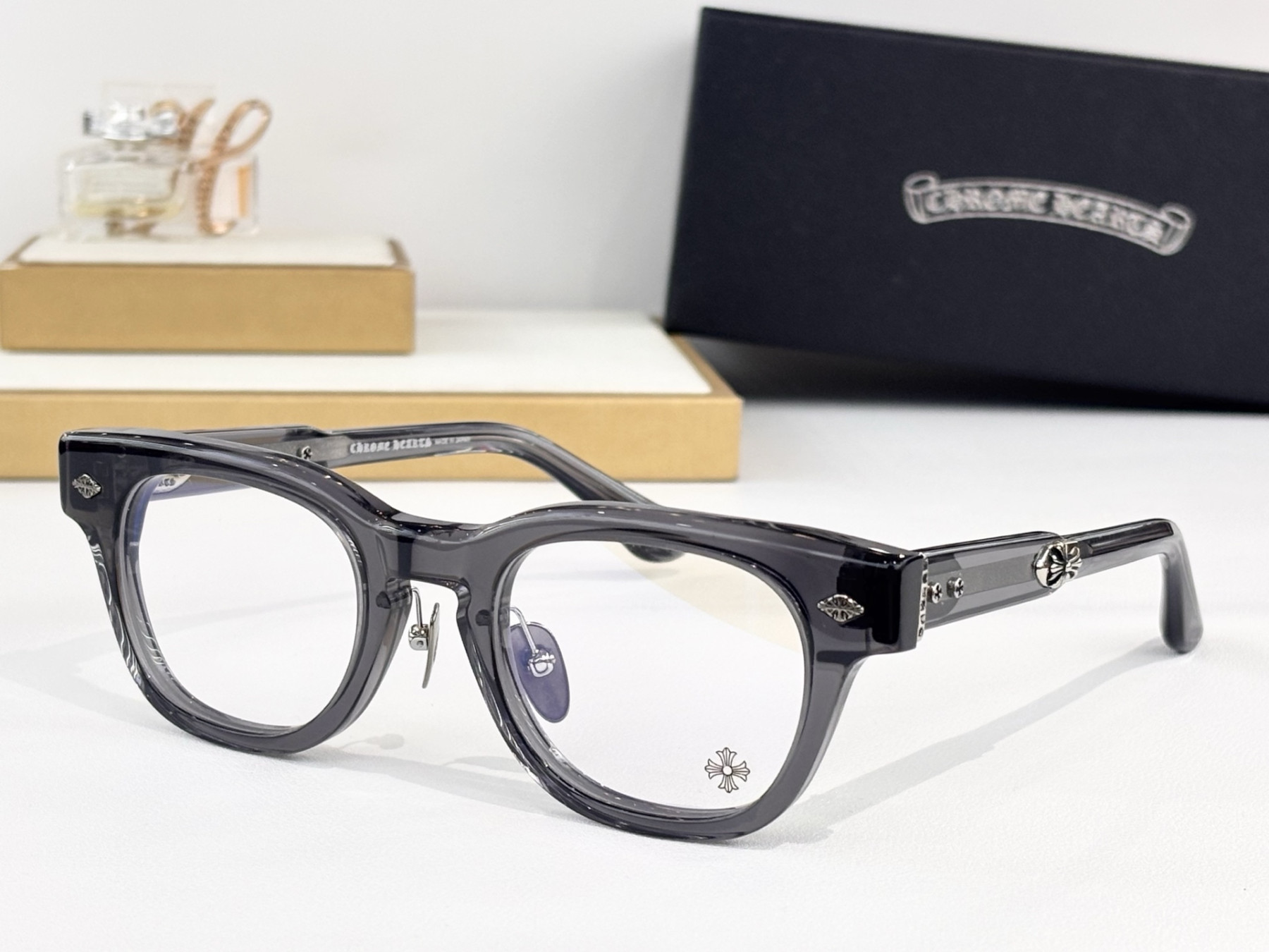 Ch*0me He**ts glasses jenna tail yea 48-23-153